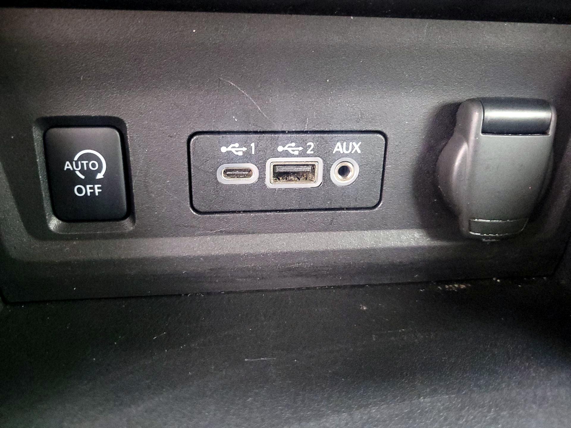 Thumbnail: 2024 Nissan Sentra - 18