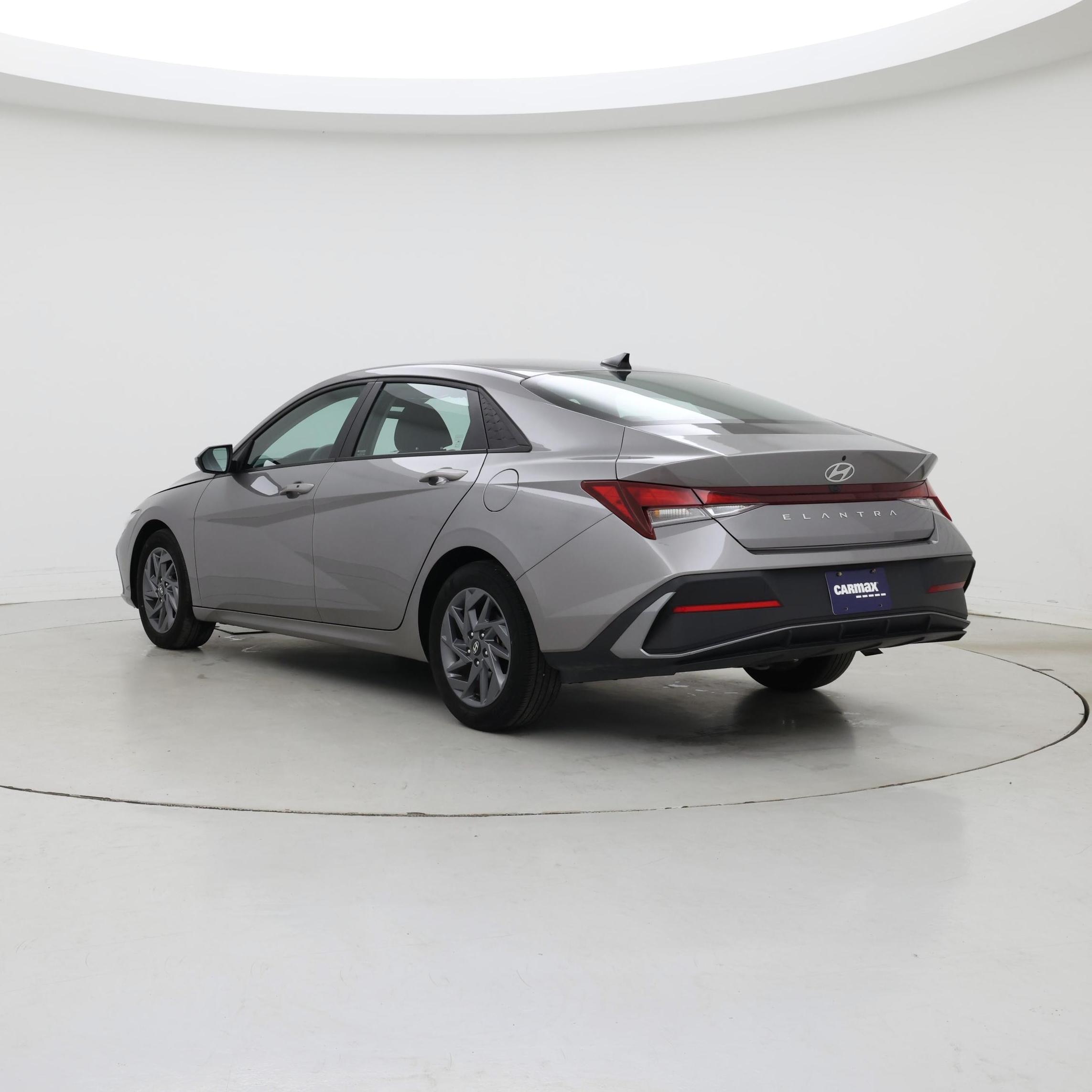 Thumbnail: 2024 Hyundai Elantra - 2