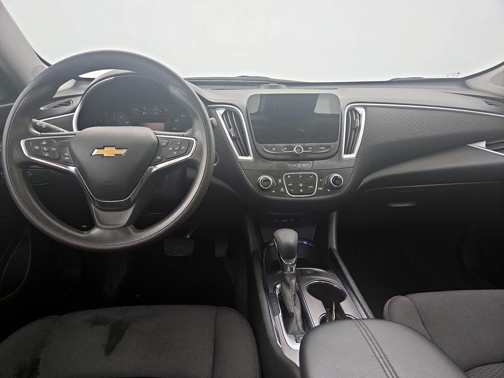 Thumbnail: 2023 Chevrolet Malibu - 9