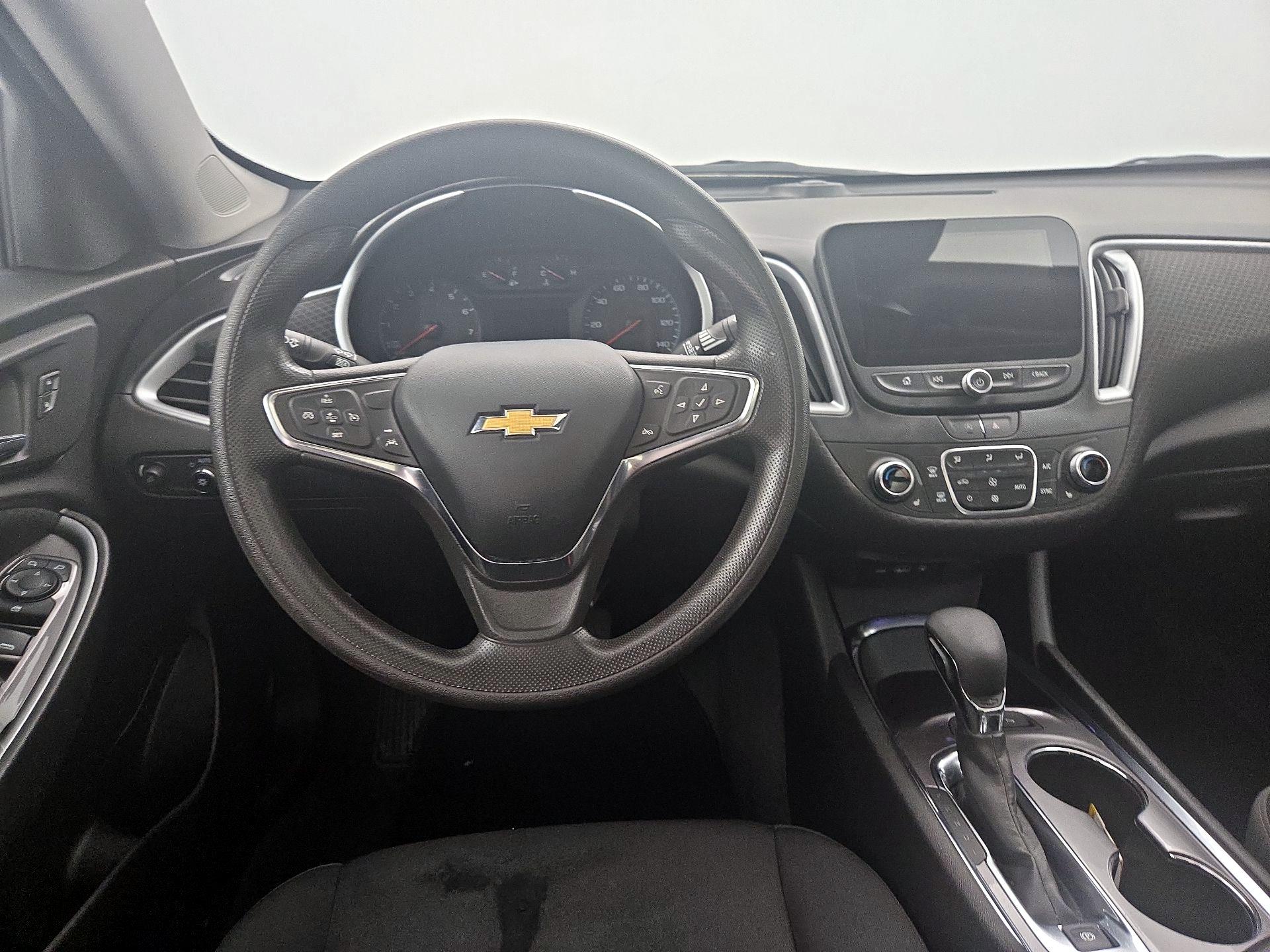 Thumbnail: 2023 Chevrolet Malibu - 10