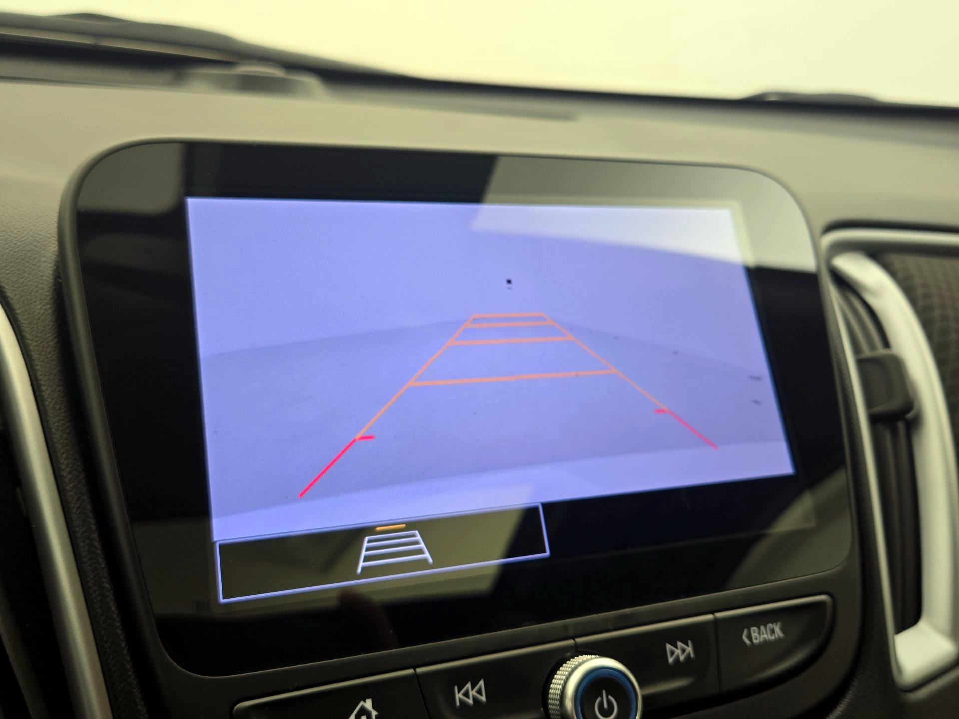 Thumbnail: 2023 Chevrolet Malibu - 14