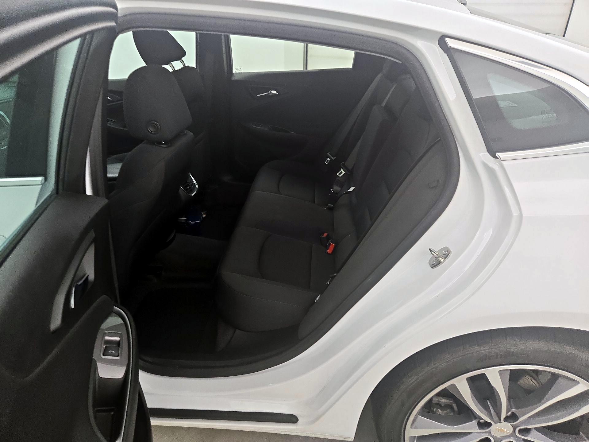 Thumbnail: 2023 Chevrolet Malibu - 20