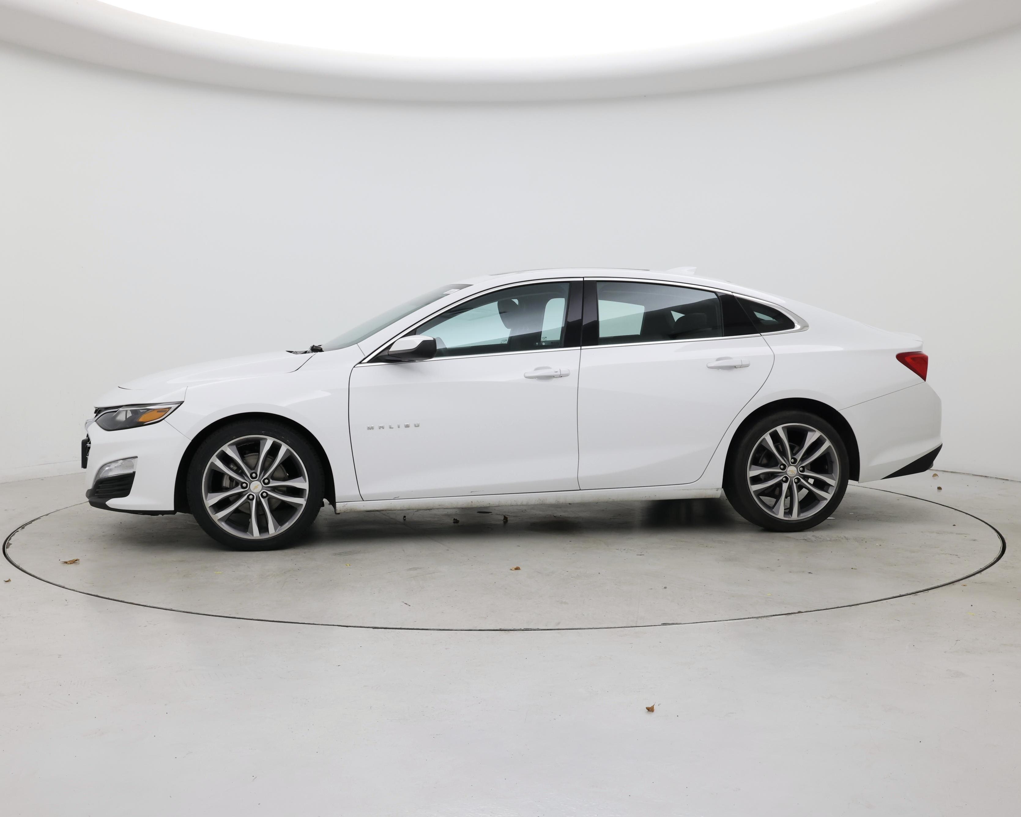 Thumbnail: 2023 Chevrolet Malibu - 3