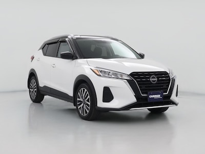 White 2024 Nissan Kicks SV