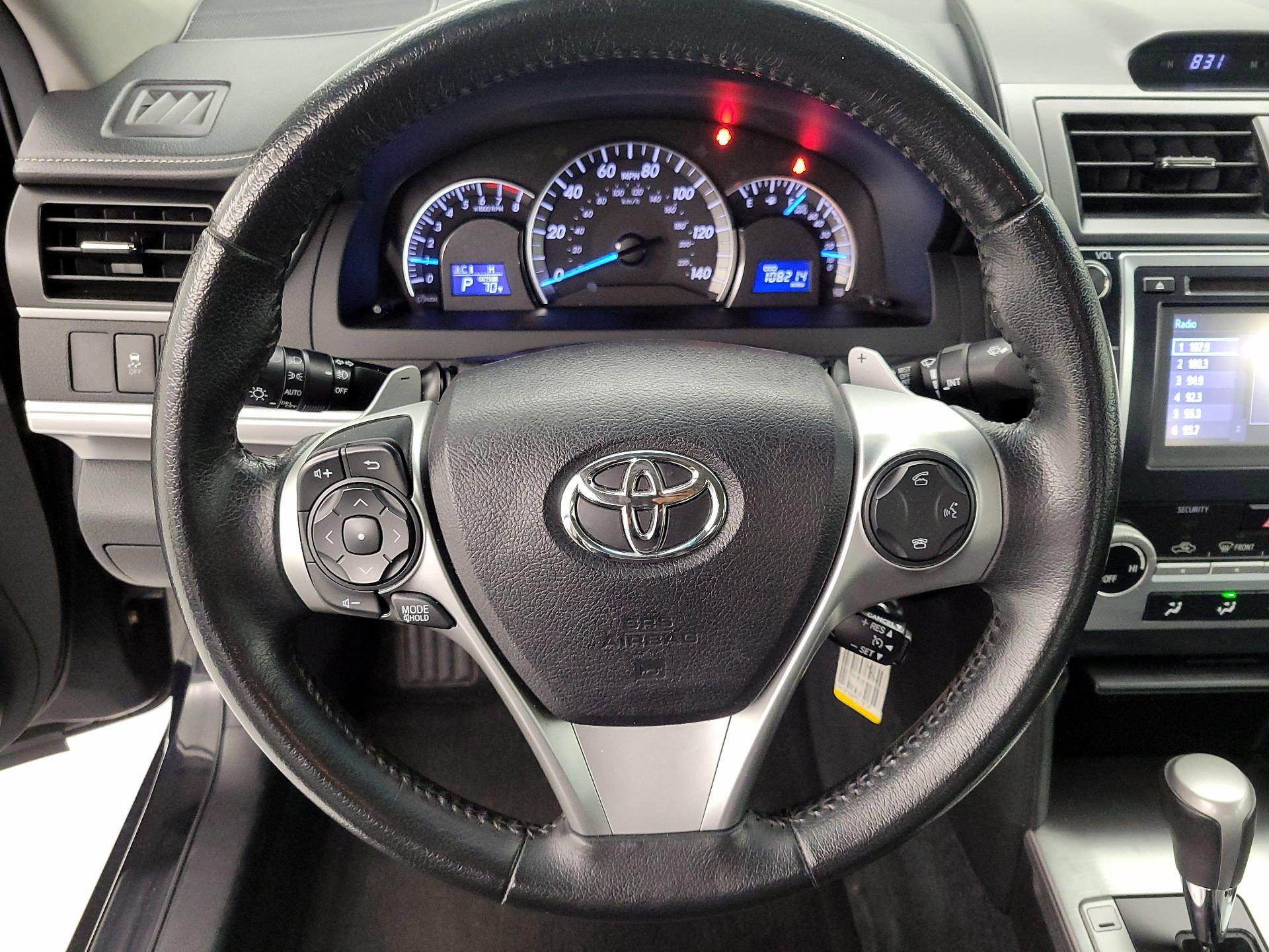 Thumbnail: 2014 Toyota Camry - 10