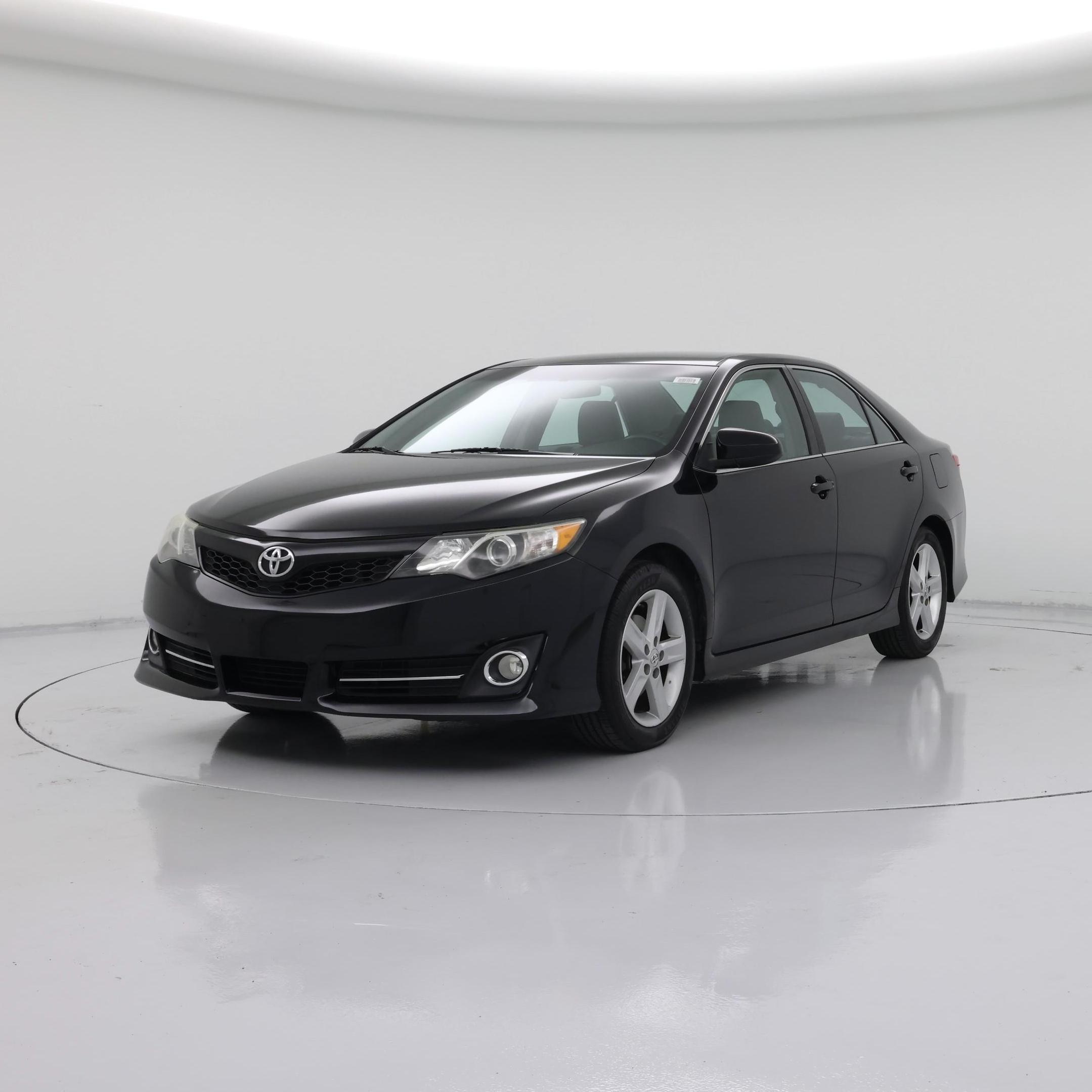 Thumbnail: 2014 Toyota Camry - 4