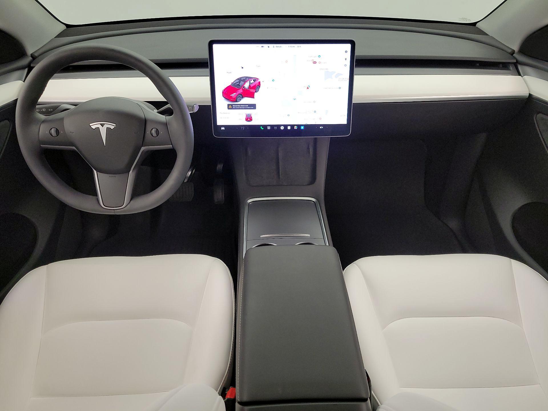 Thumbnail: 2025 Tesla Model Y - 9
