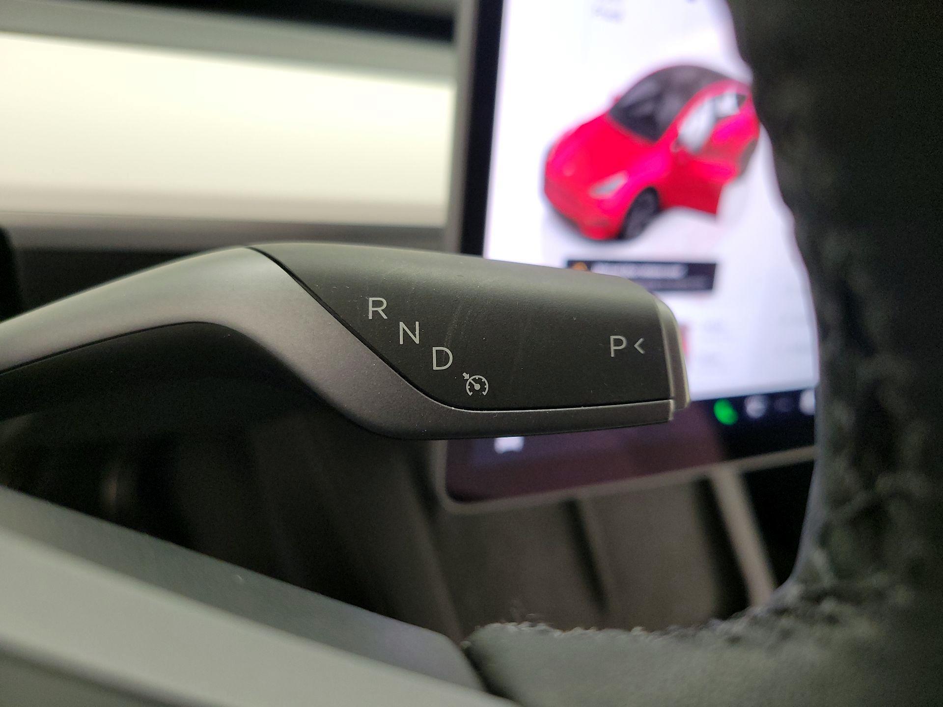 Thumbnail: 2025 Tesla Model Y - 17