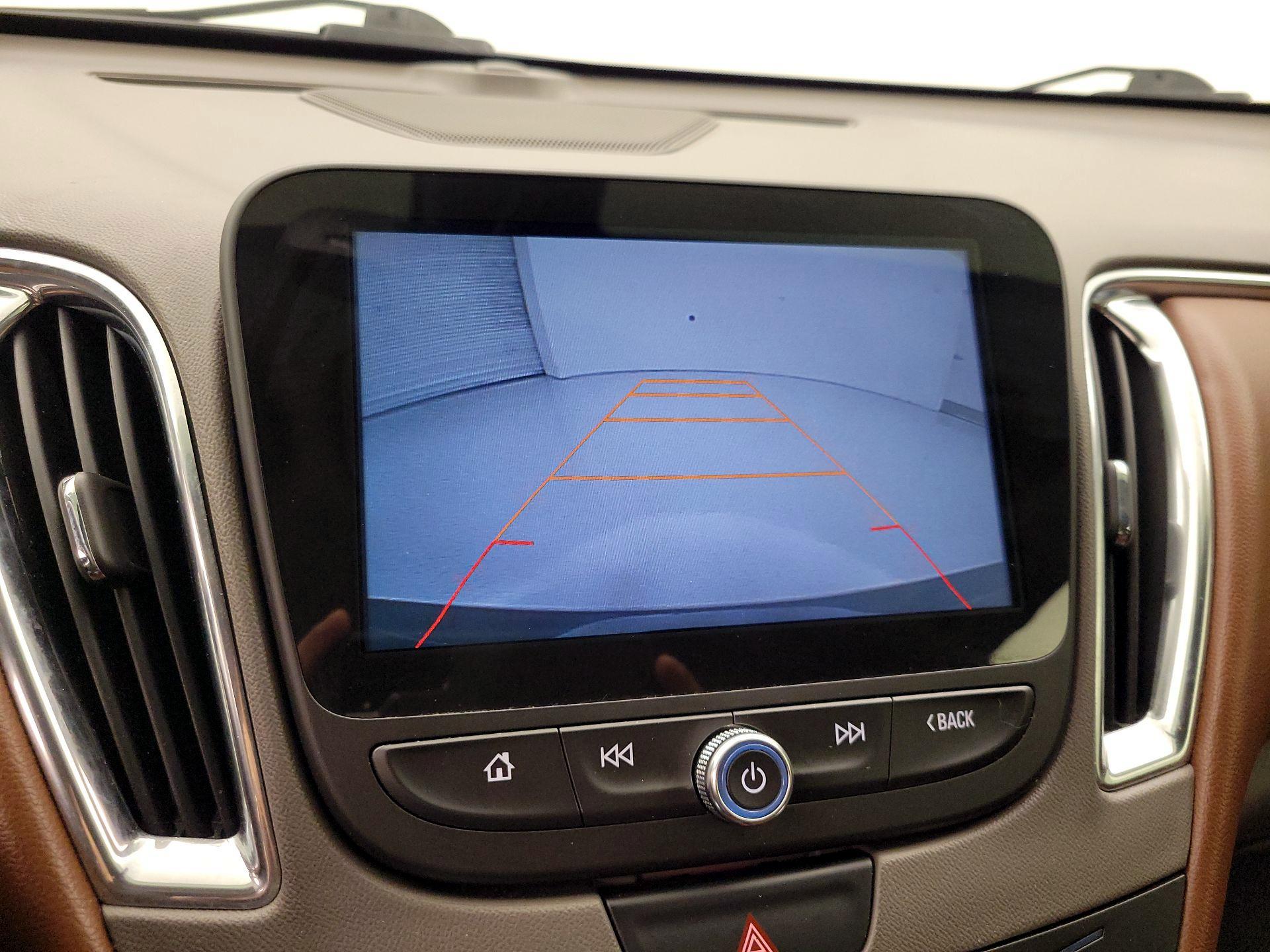 Thumbnail: 2016 Chevrolet Malibu - 14