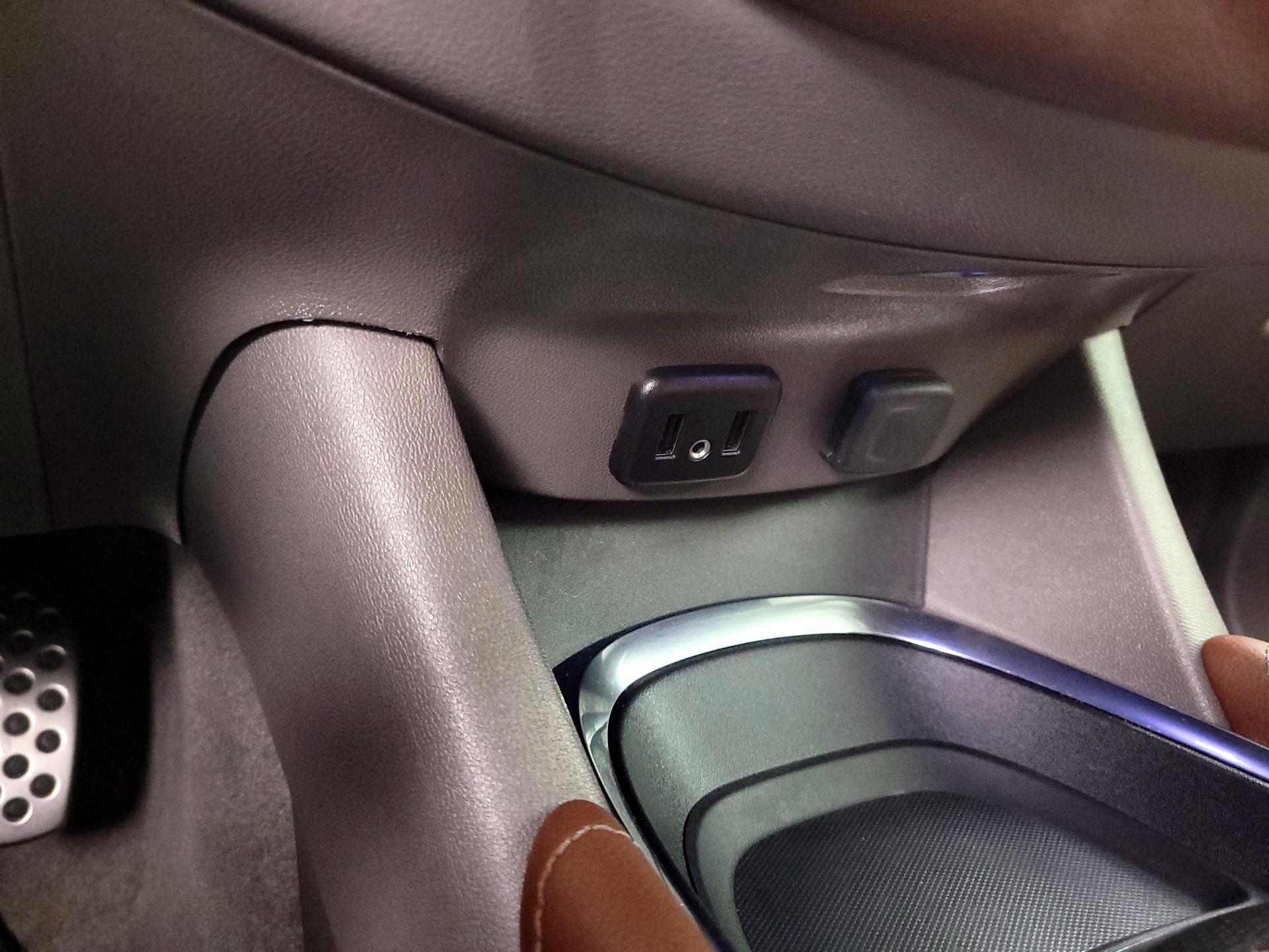 Thumbnail: 2016 Chevrolet Malibu - 18