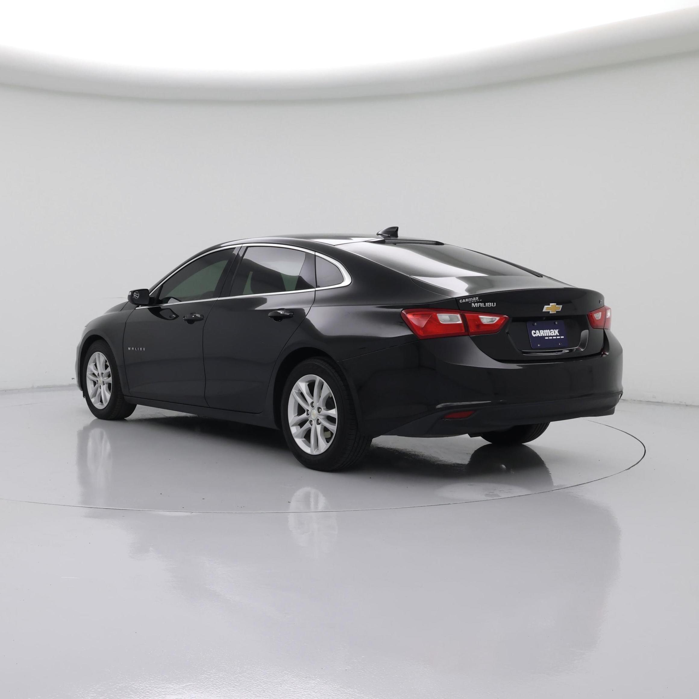 Thumbnail: 2016 Chevrolet Malibu - 2