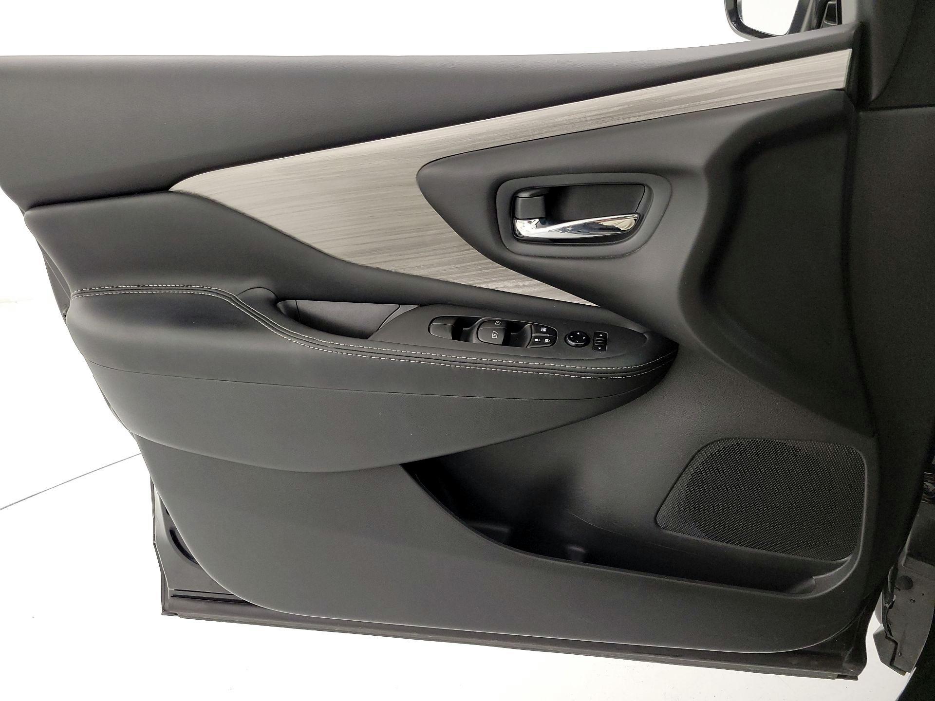 Thumbnail: 2016 Nissan Murano - 12