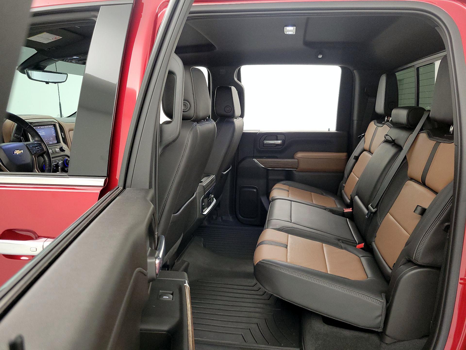 Thumbnail: 2022 Chevrolet Silverado 3500 - 19