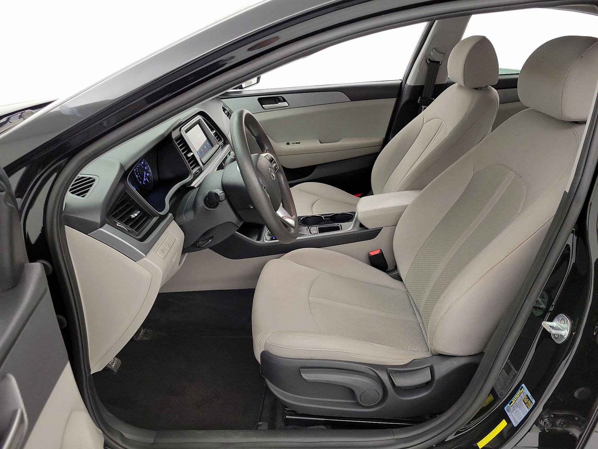 Thumbnail: 2019 Hyundai Sonata - 11
