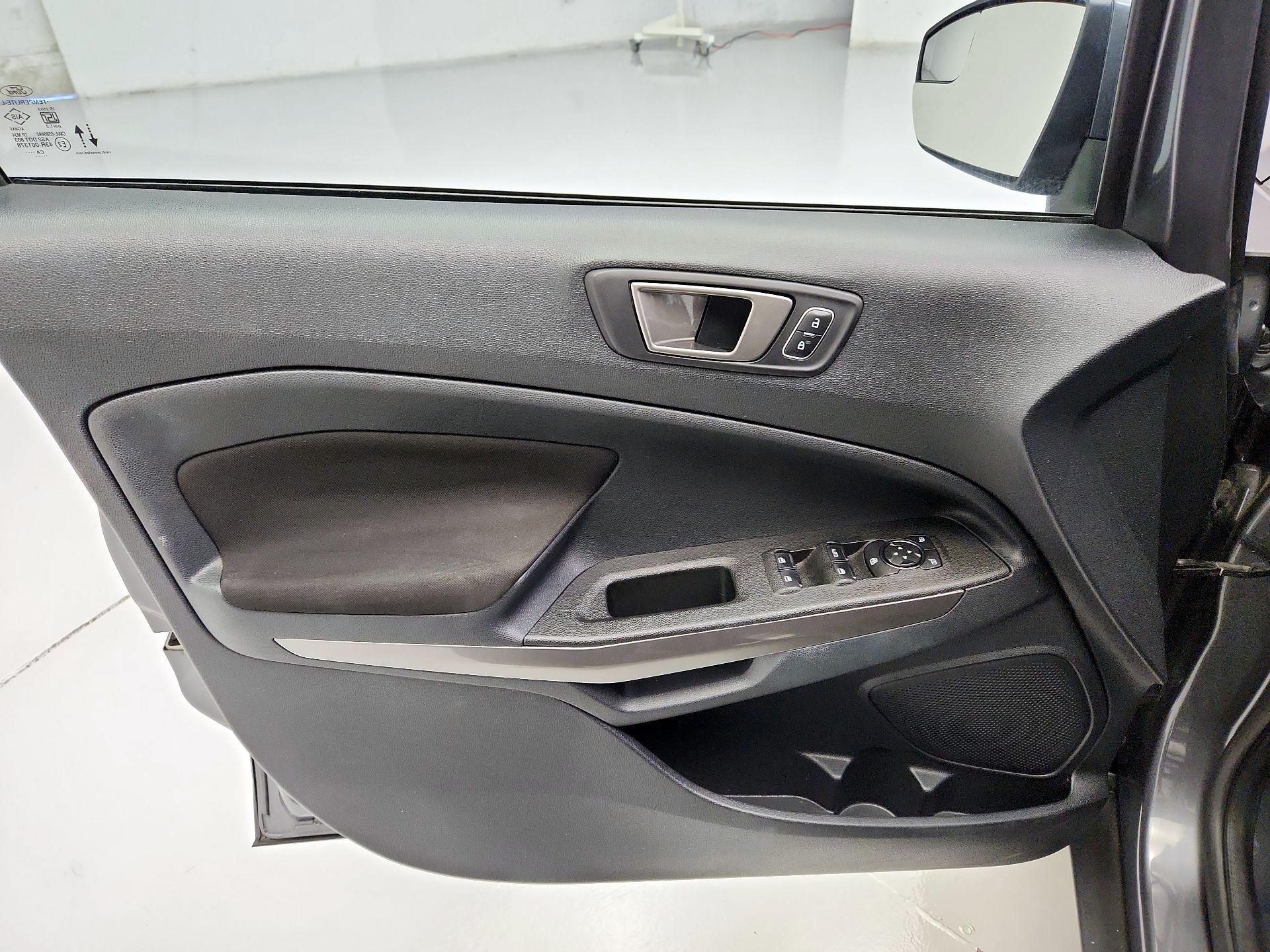 Thumbnail: 2021 Ford EcoSport - 12