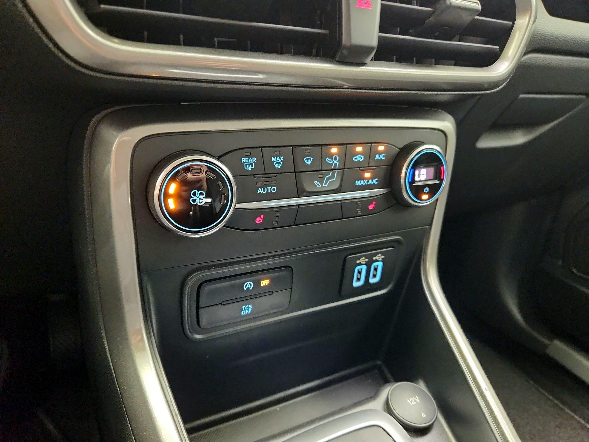 Thumbnail: 2021 Ford EcoSport - 16