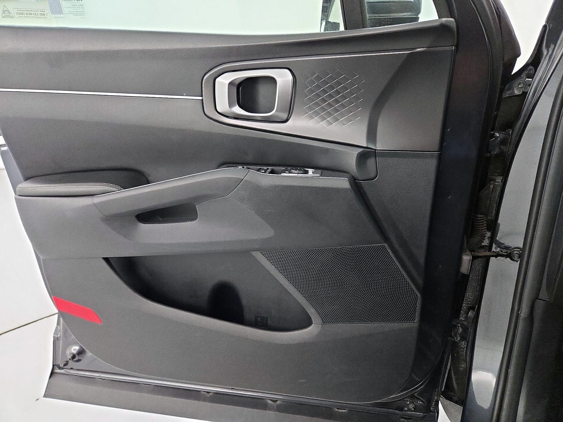 Thumbnail: 2024 Kia Sorento - 12