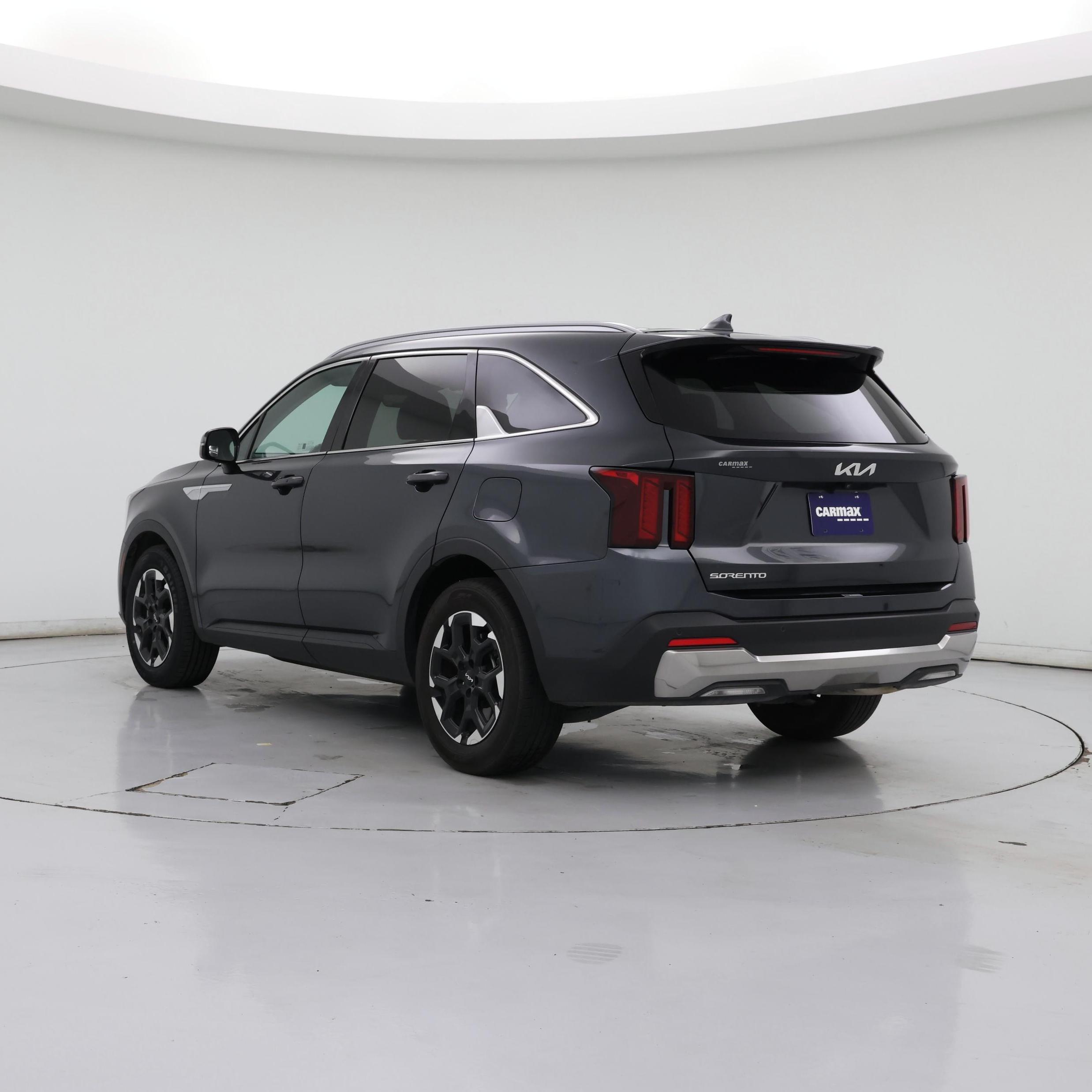 Thumbnail: 2024 Kia Sorento - 2