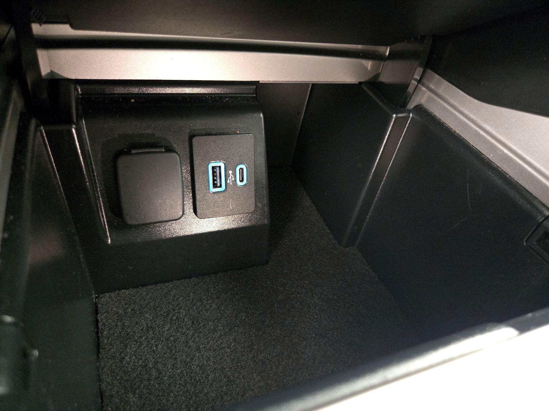 Thumbnail: 2023 Ford Explorer - 19