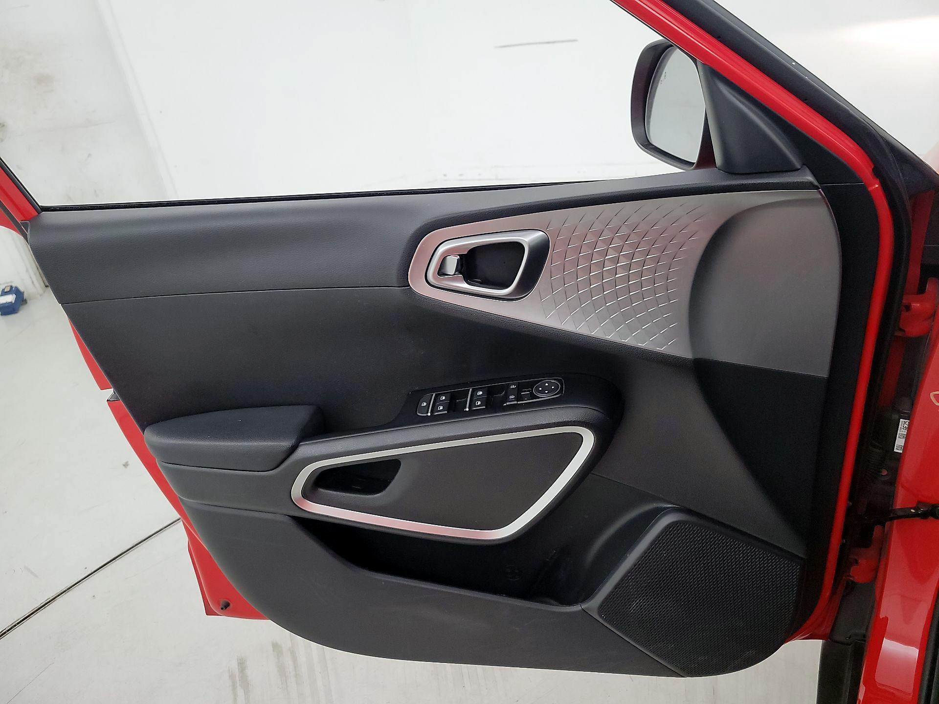 Thumbnail: 2023 Kia Soul - 12