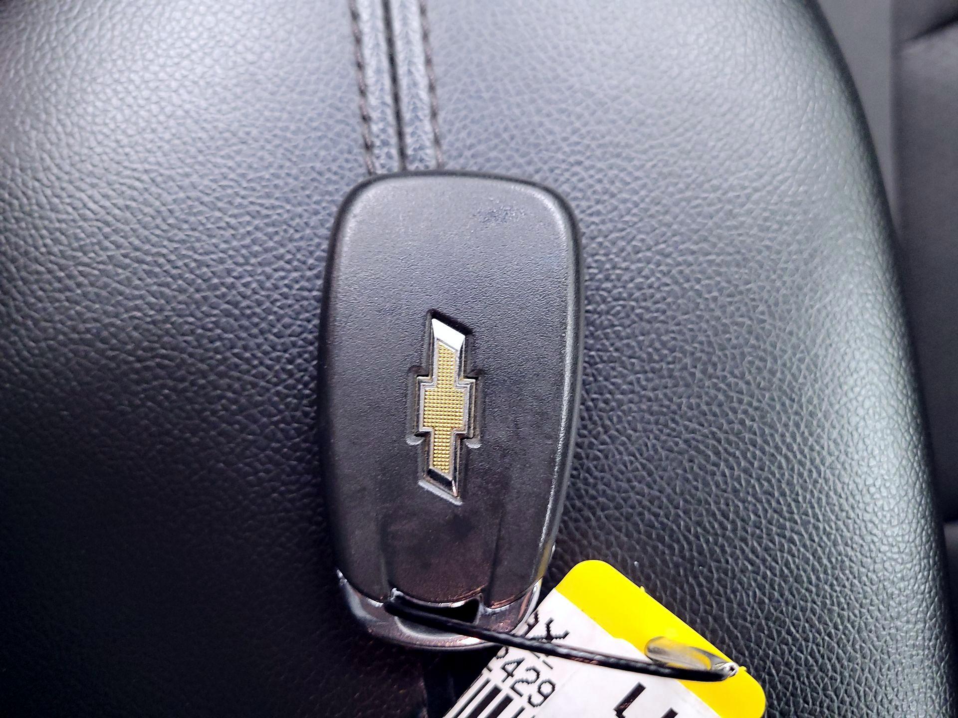 Thumbnail: 2023 Chevrolet Malibu - 18