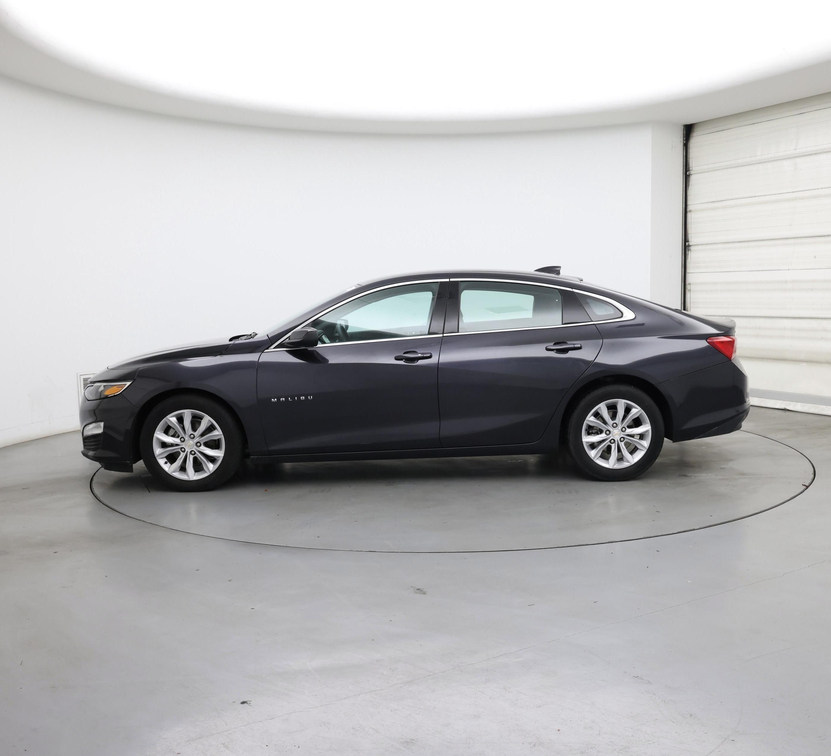 Thumbnail: 2023 Chevrolet Malibu - 3