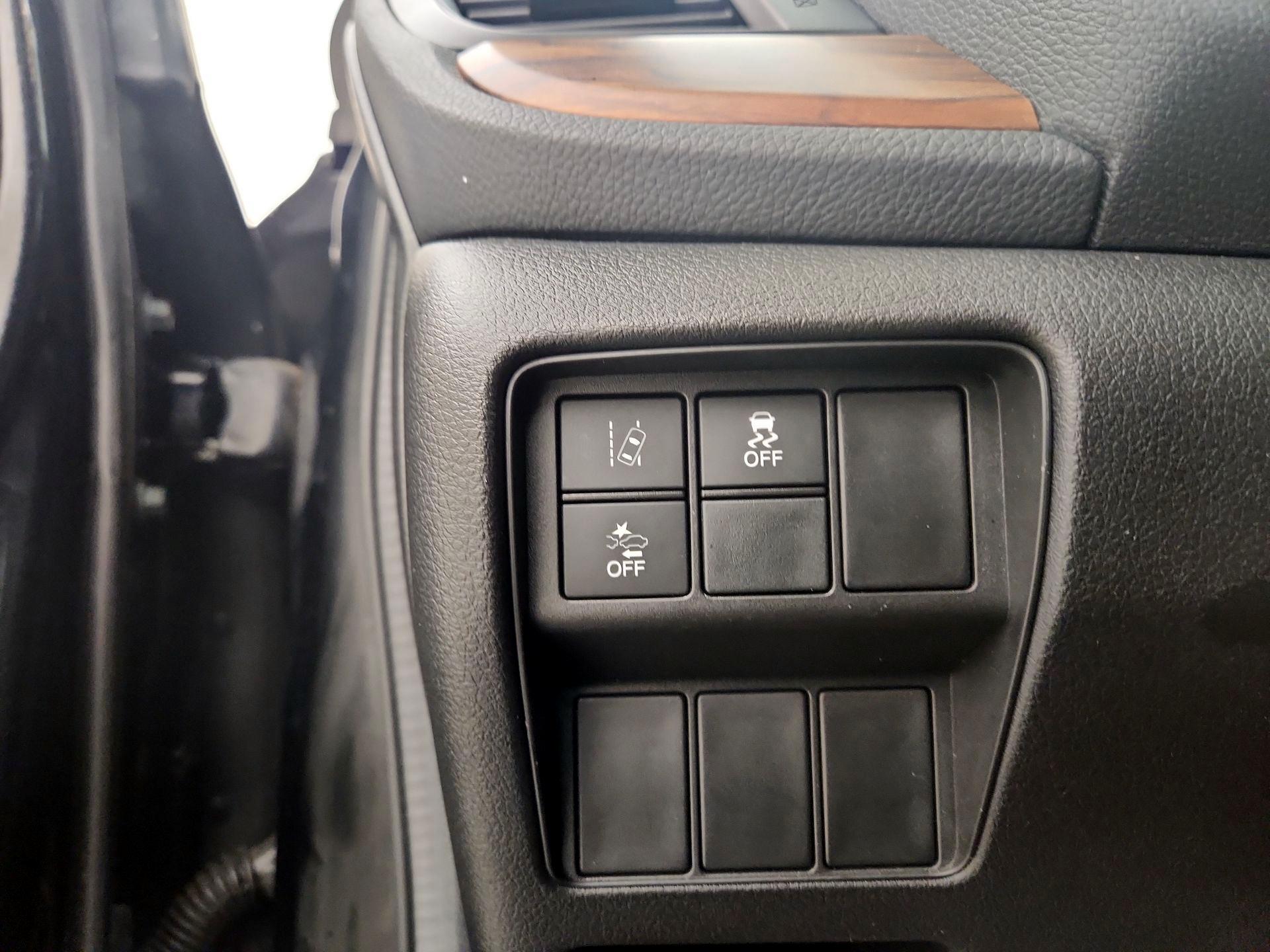 Thumbnail: 2018 Honda CR-V - 13