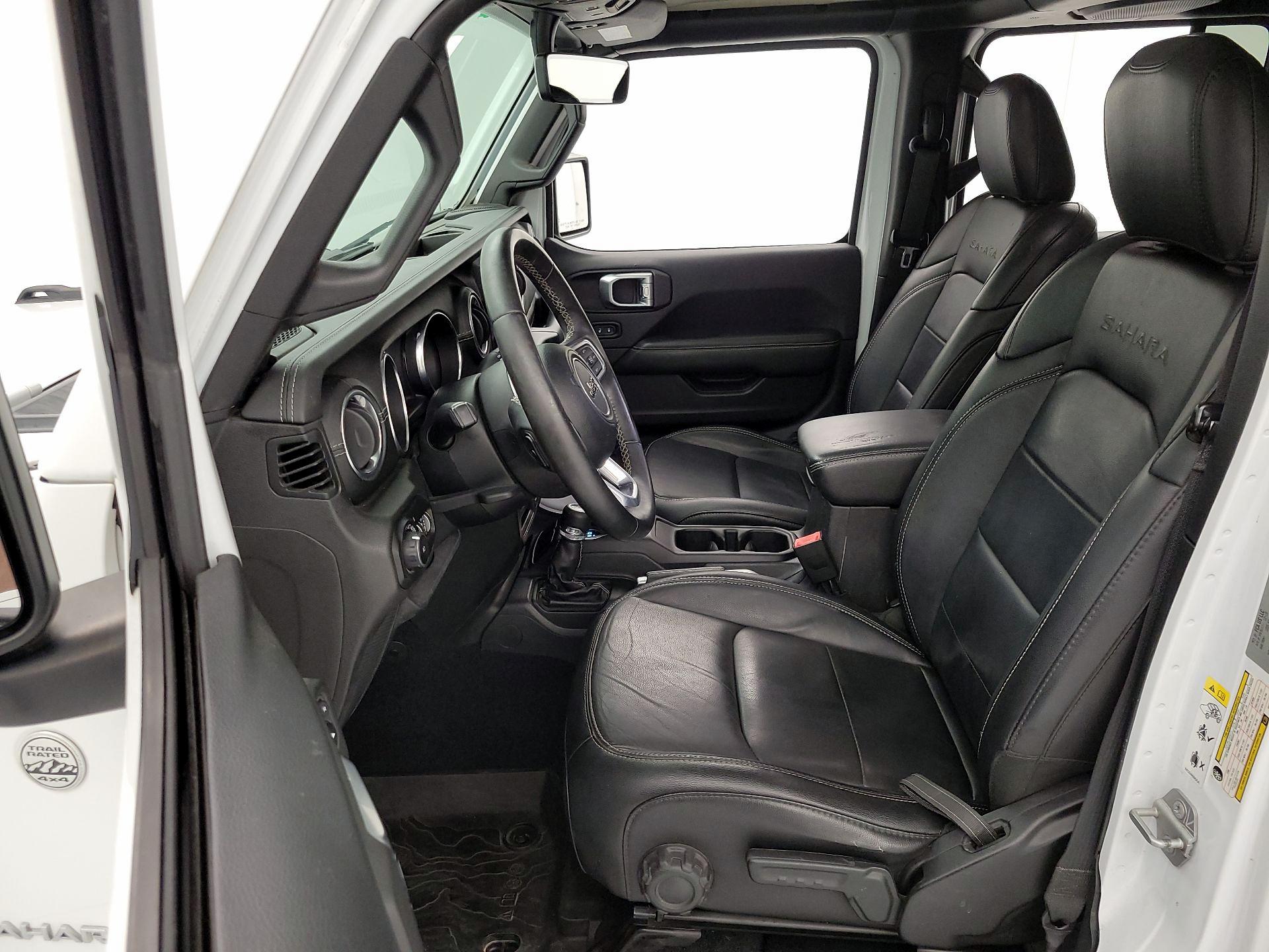 Thumbnail: 2019 Jeep Wrangler - 11