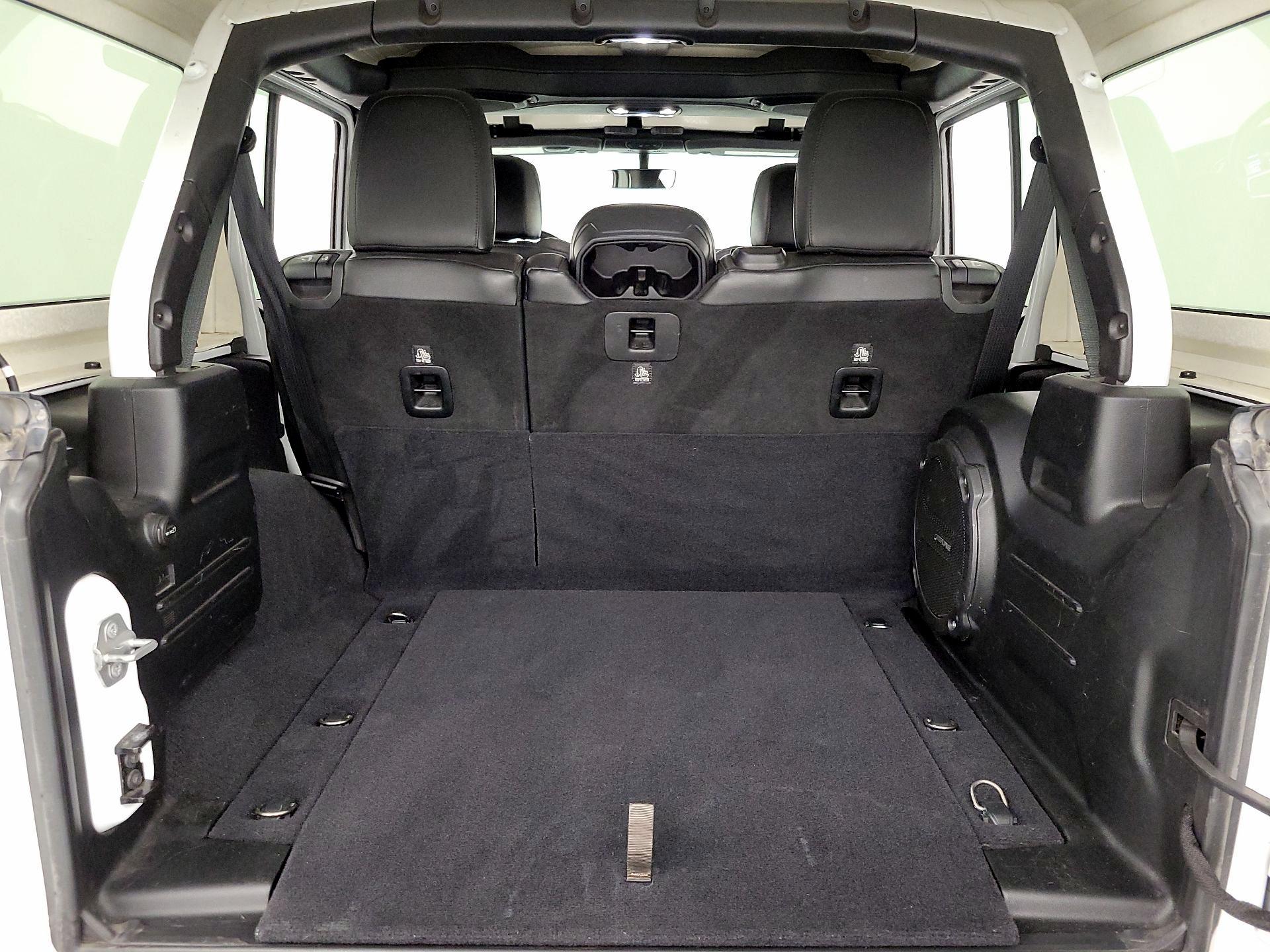 Thumbnail: 2019 Jeep Wrangler - 20