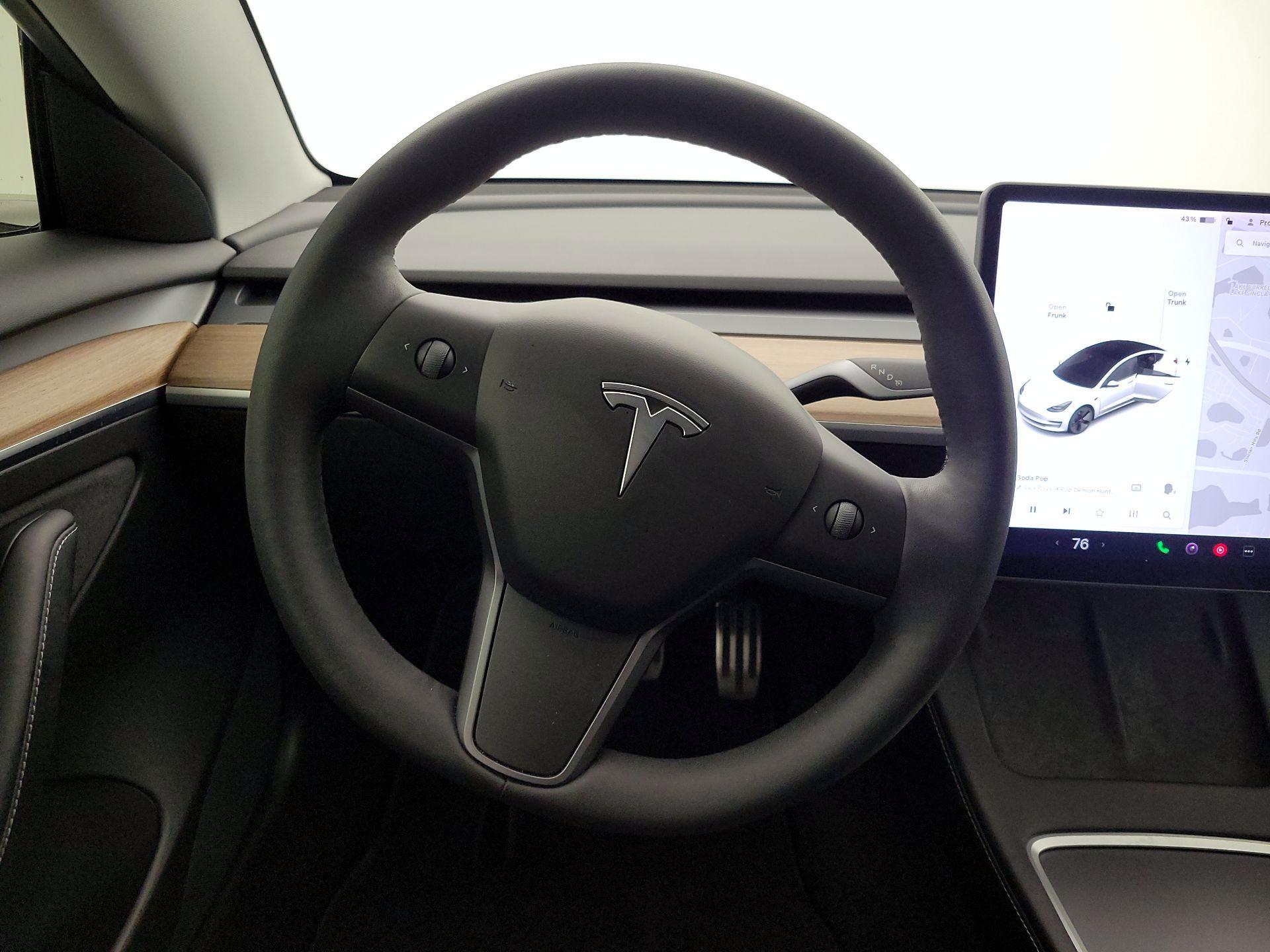 Thumbnail: 2021 Tesla Model 3 - 10