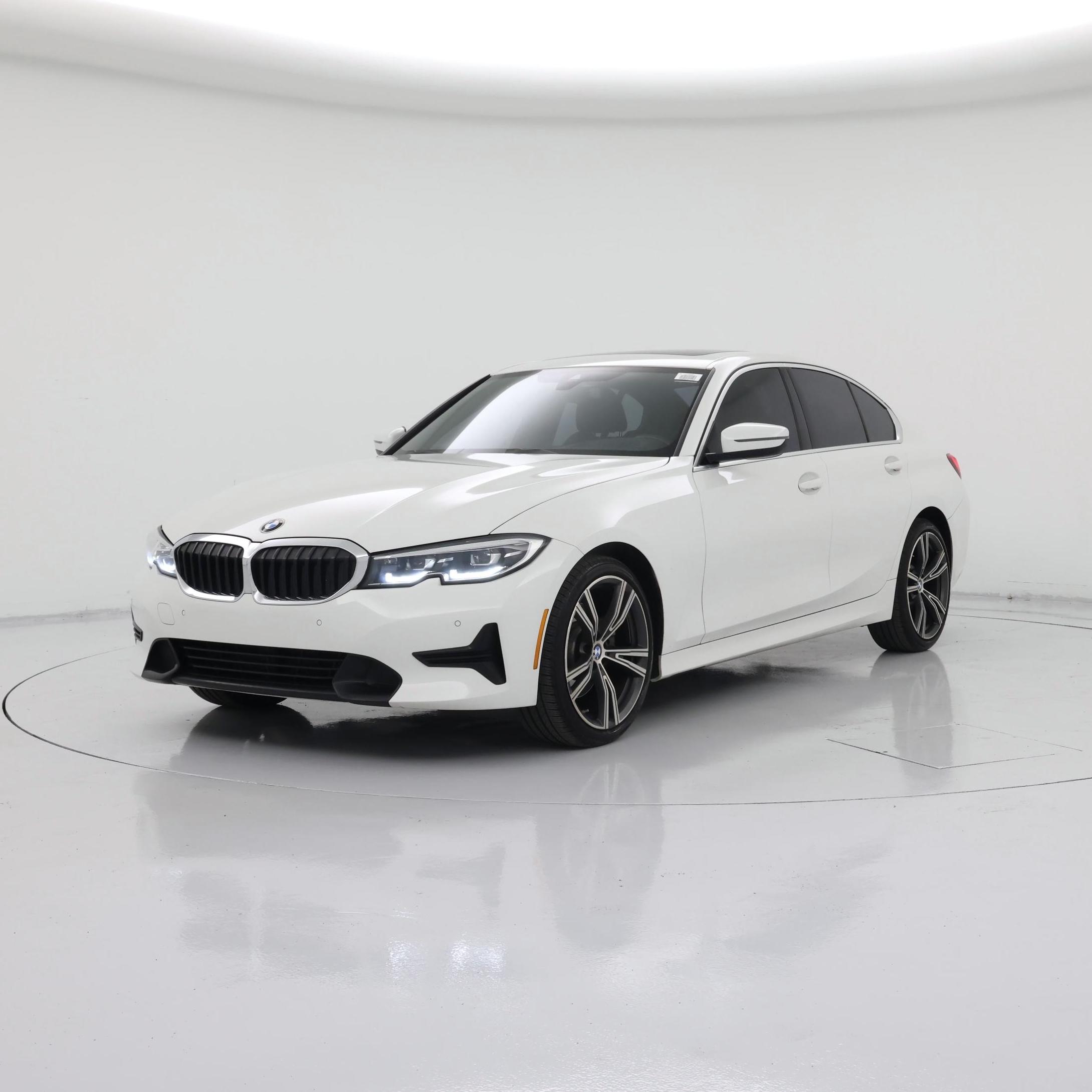 Thumbnail: 2021 BMW 3 Series - 4