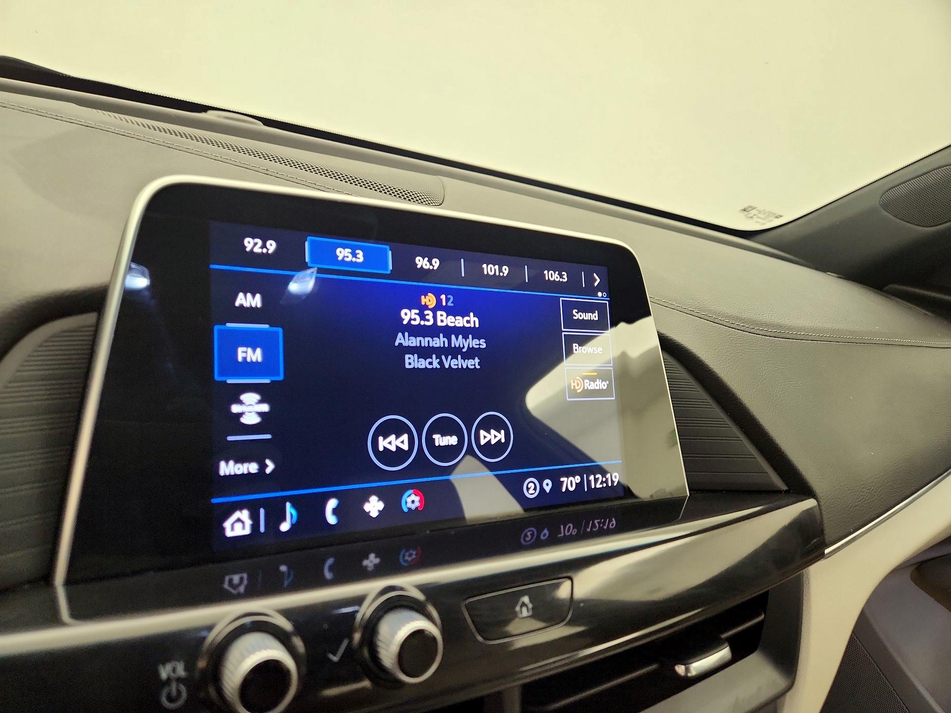 Thumbnail: 2023 Cadillac CT4 - 15