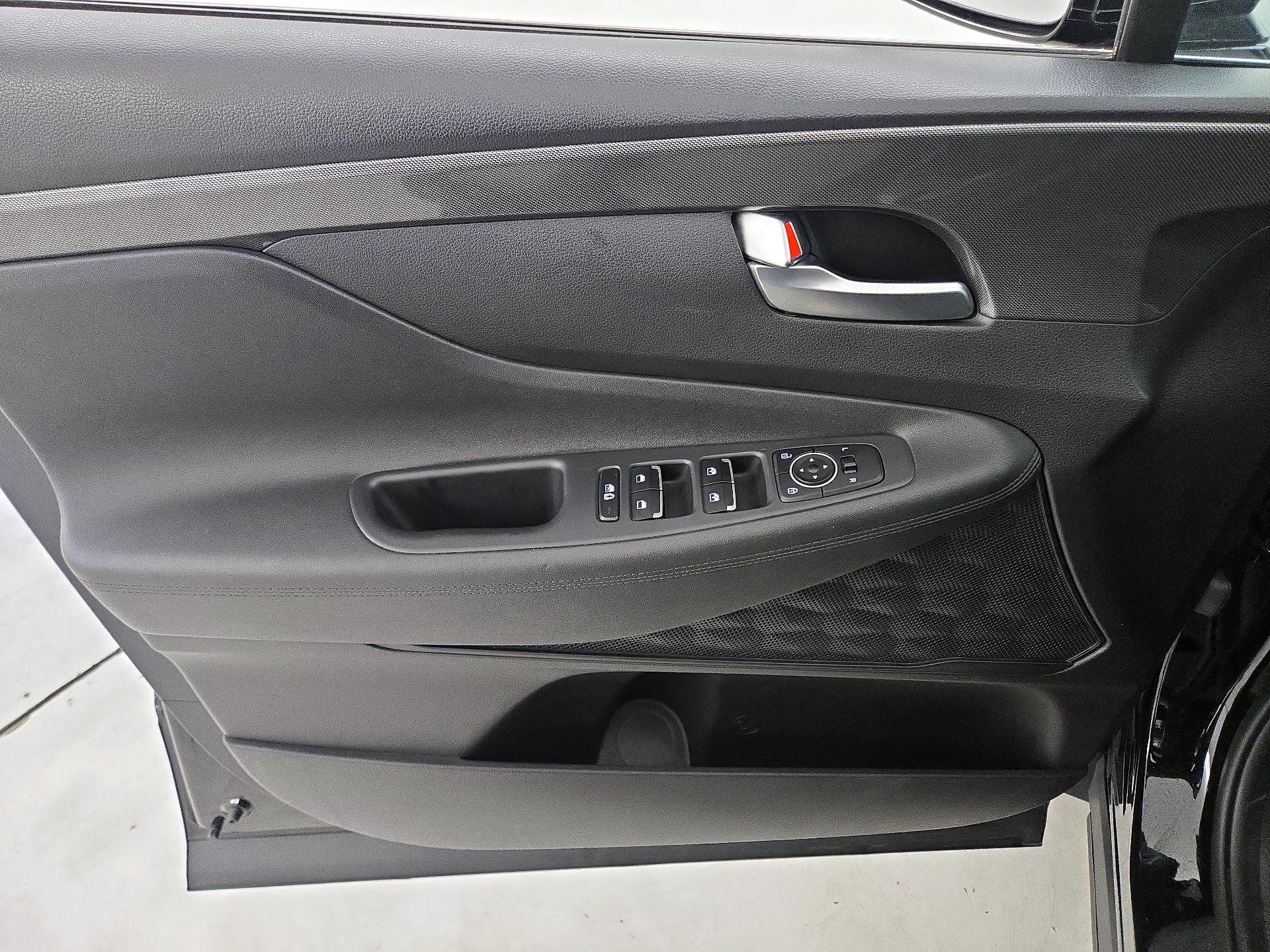 Thumbnail: 2023 Hyundai Santa Fe - 12