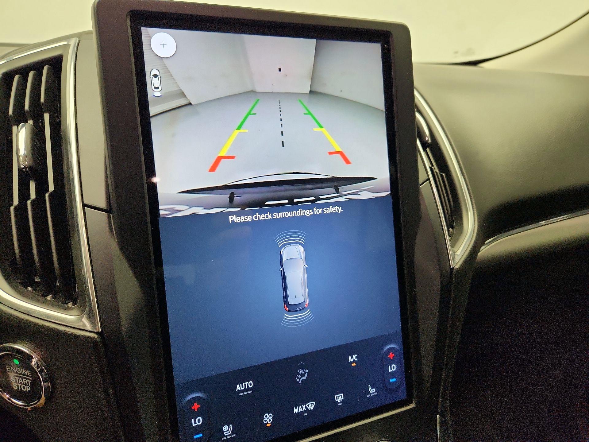 Thumbnail: 2022 Ford Edge - 15