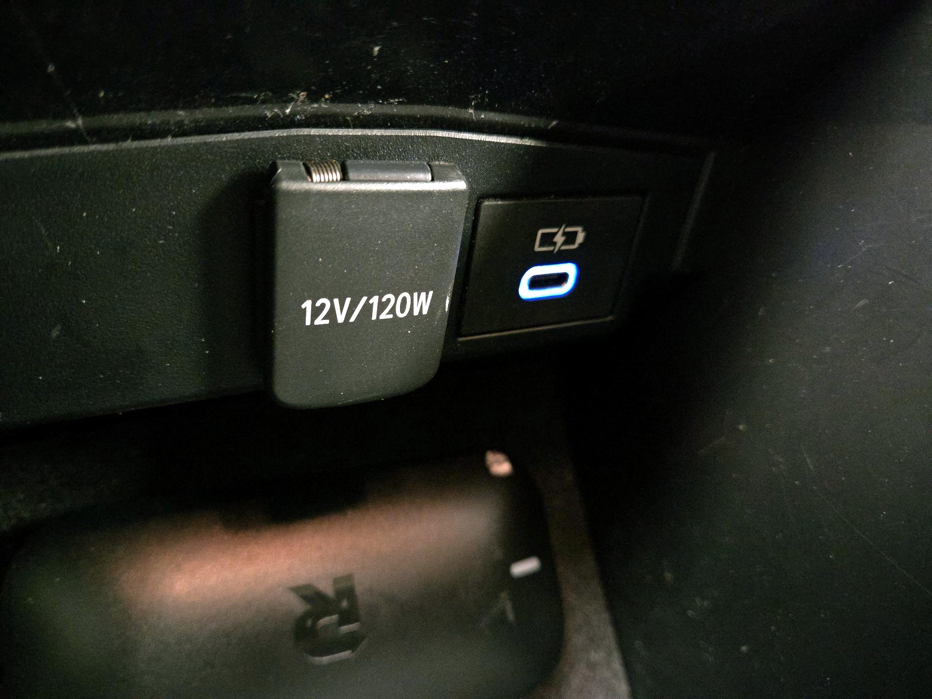 Thumbnail: 2022 Toyota Corolla - 18