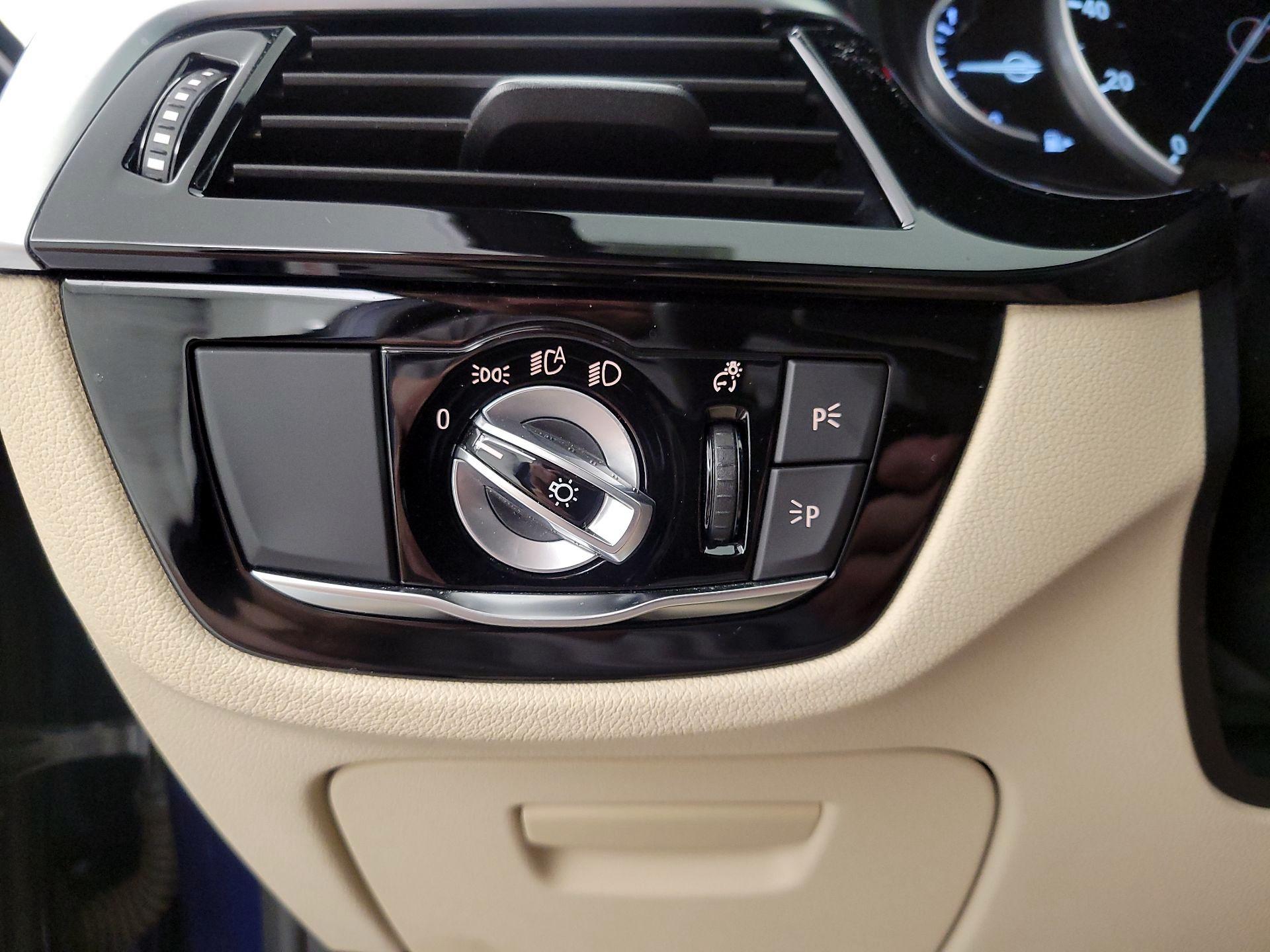 Thumbnail: 2019 BMW 5 Series - 13