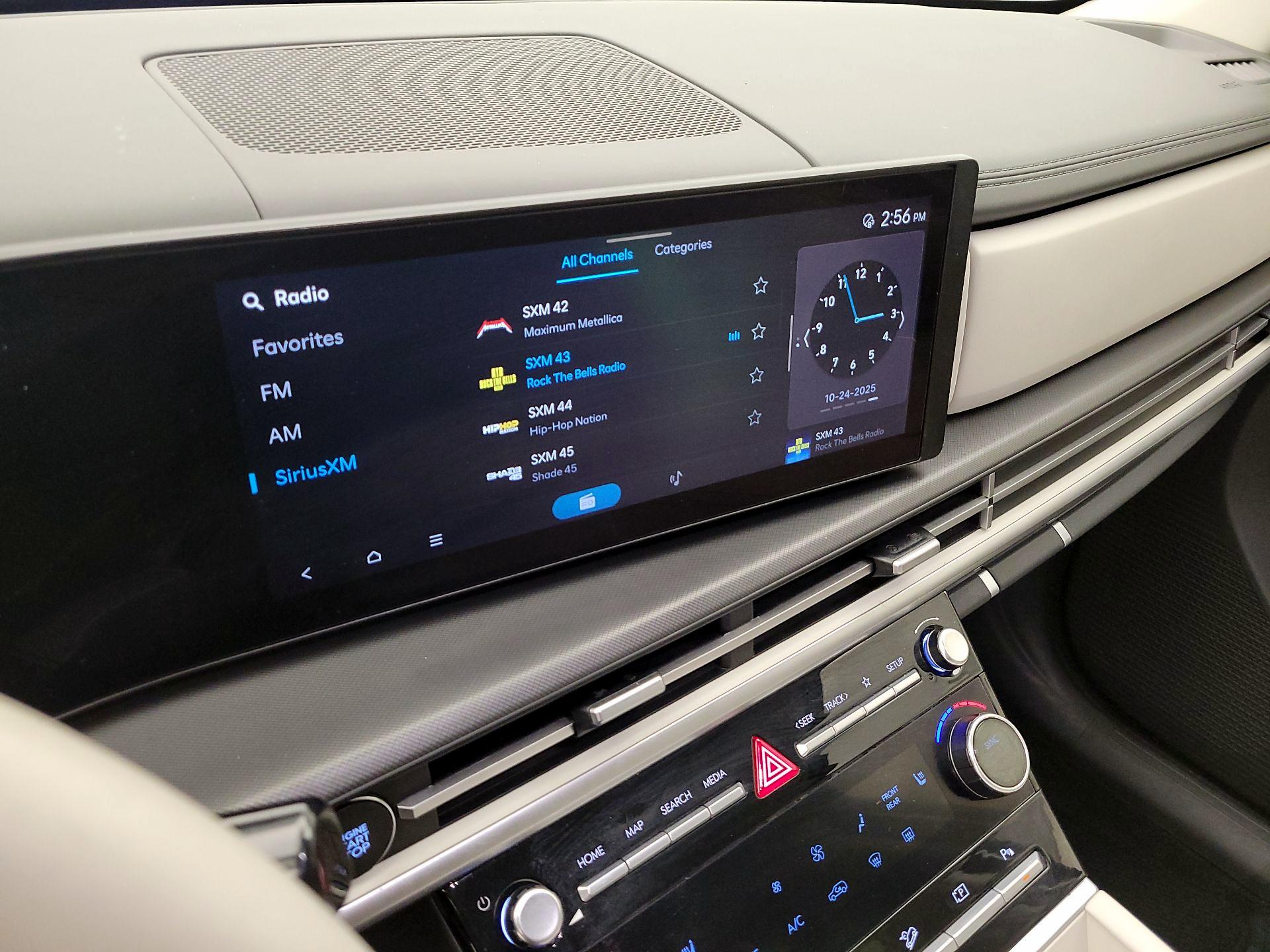 Thumbnail: 2024 Hyundai Santa Fe - 15