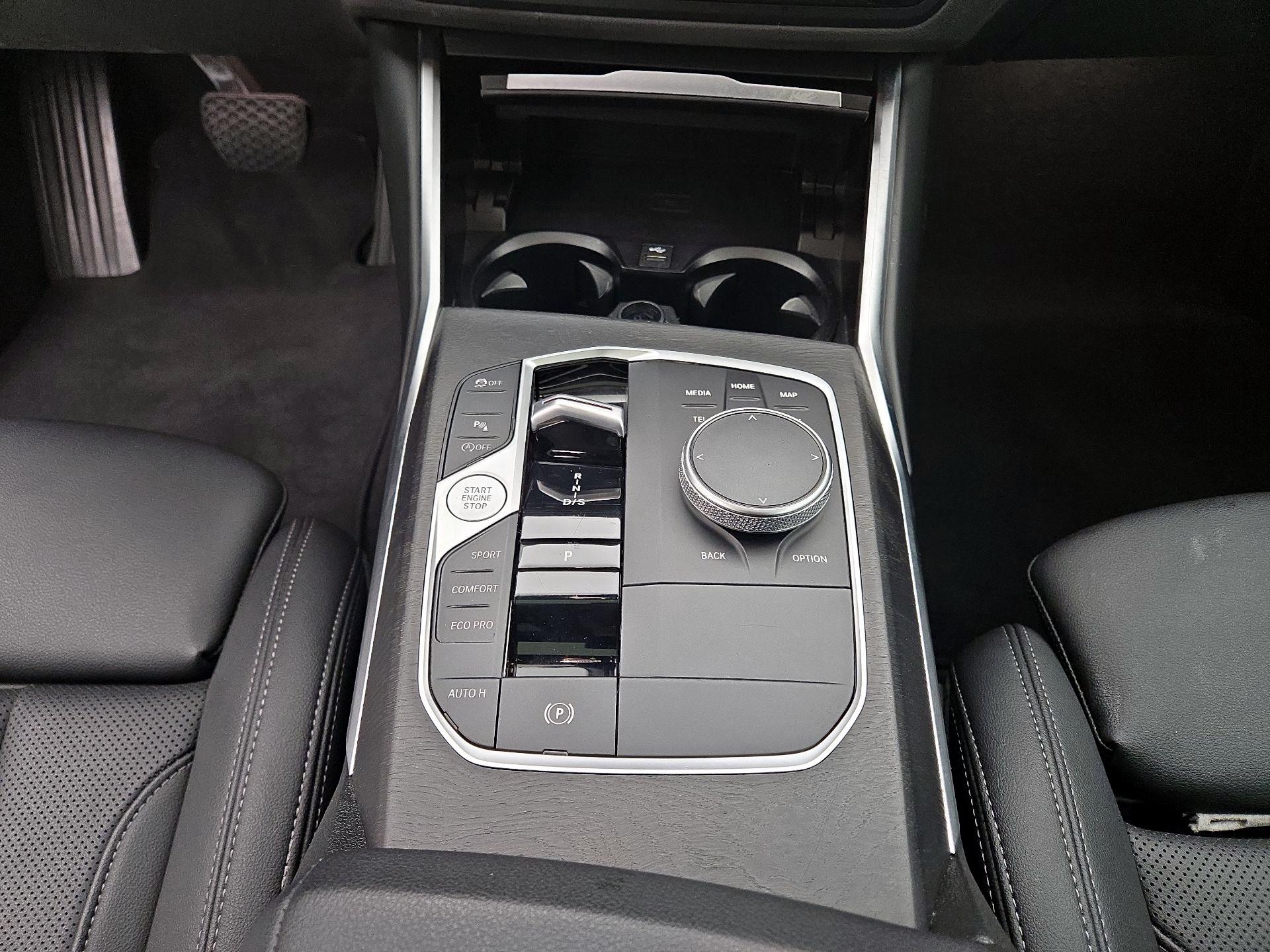 Thumbnail: 2024 BMW 3 Series - 18