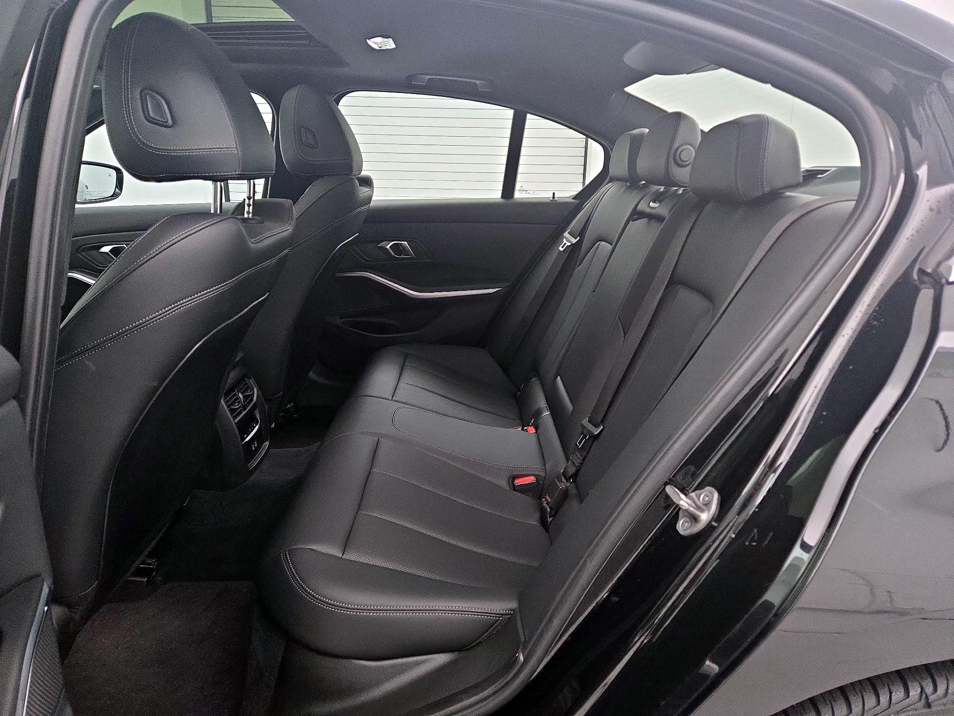 Thumbnail: 2024 BMW 3 Series - 20