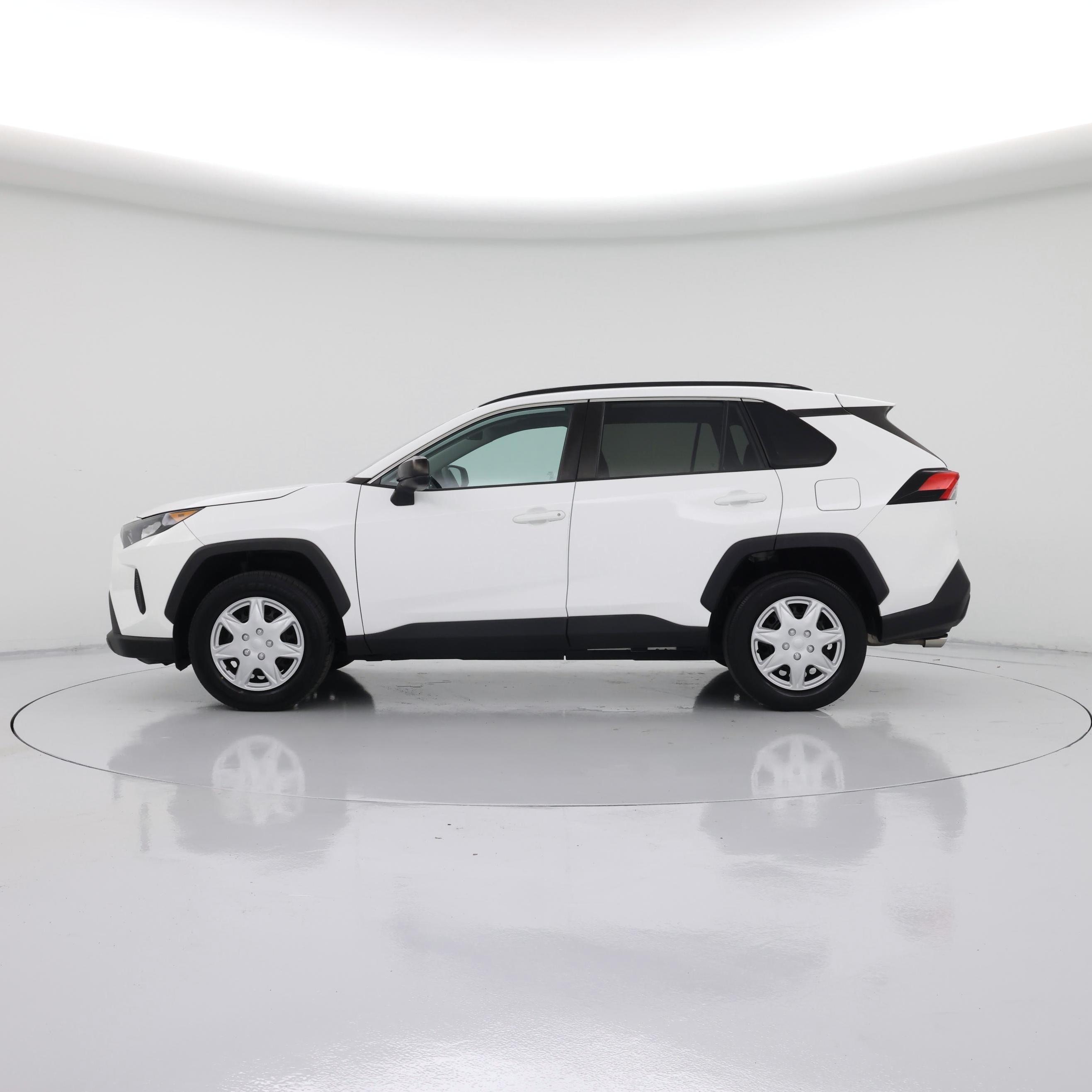 Thumbnail: 2021 Toyota RAV4 - 3