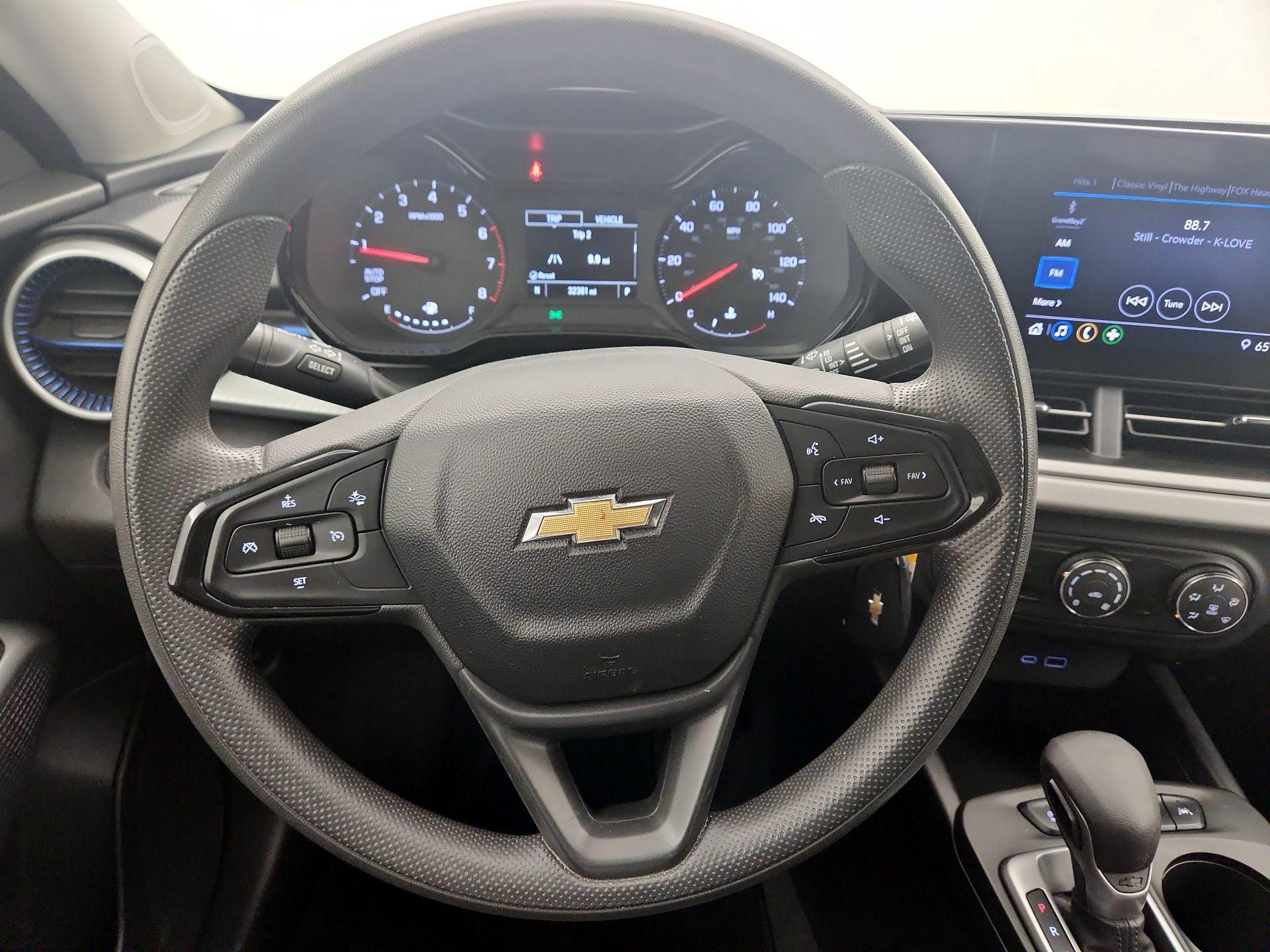 Thumbnail: 2024 Chevrolet Trax - 10