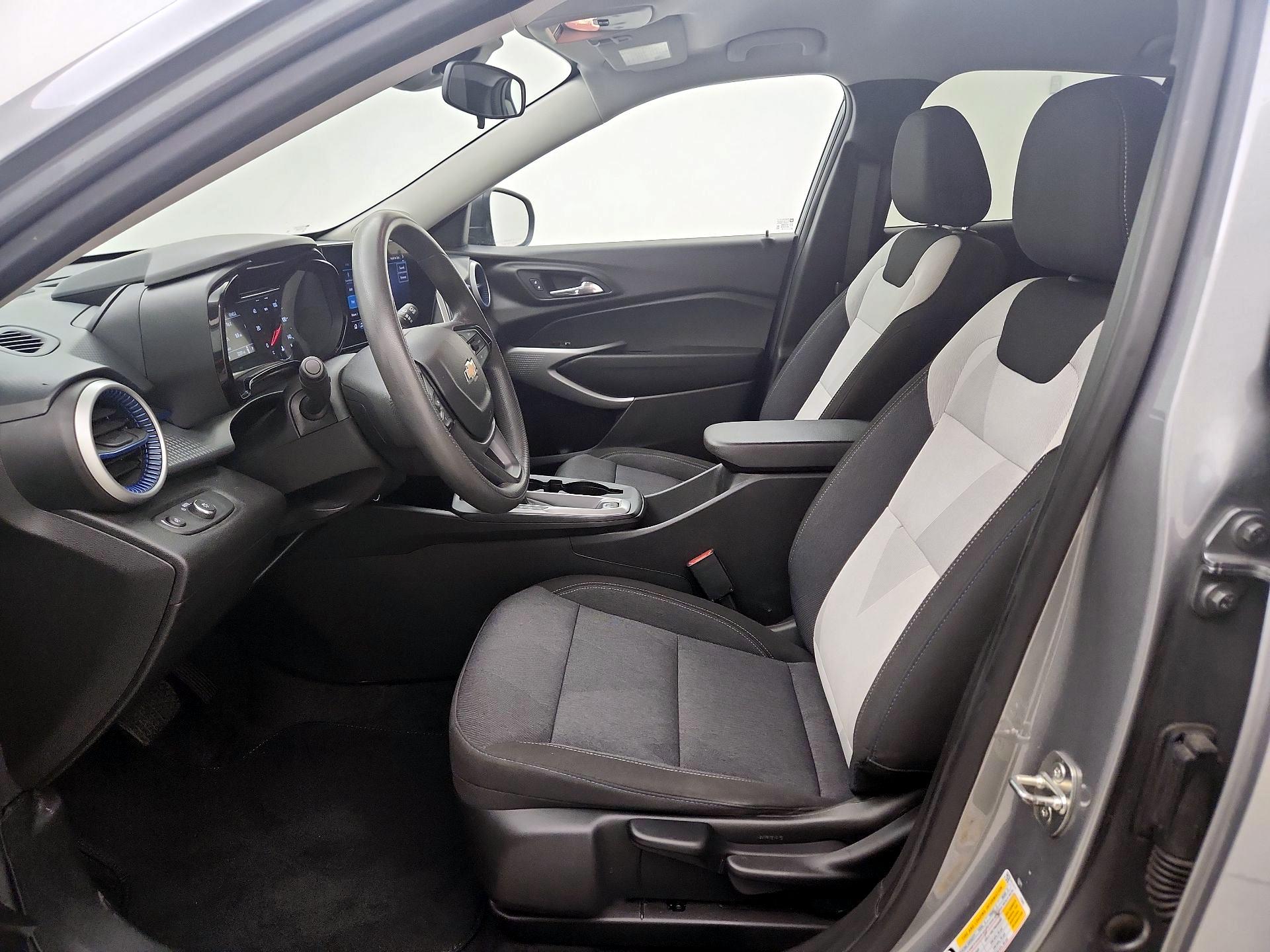 Thumbnail: 2024 Chevrolet Trax - 11