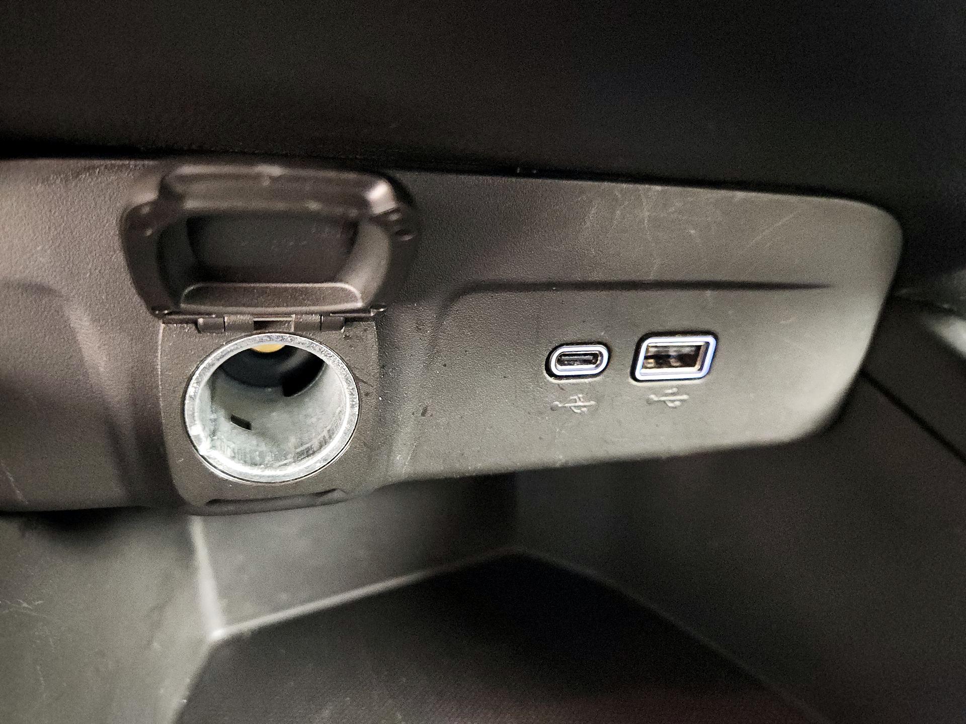 Thumbnail: 2024 Chevrolet Trax - 18