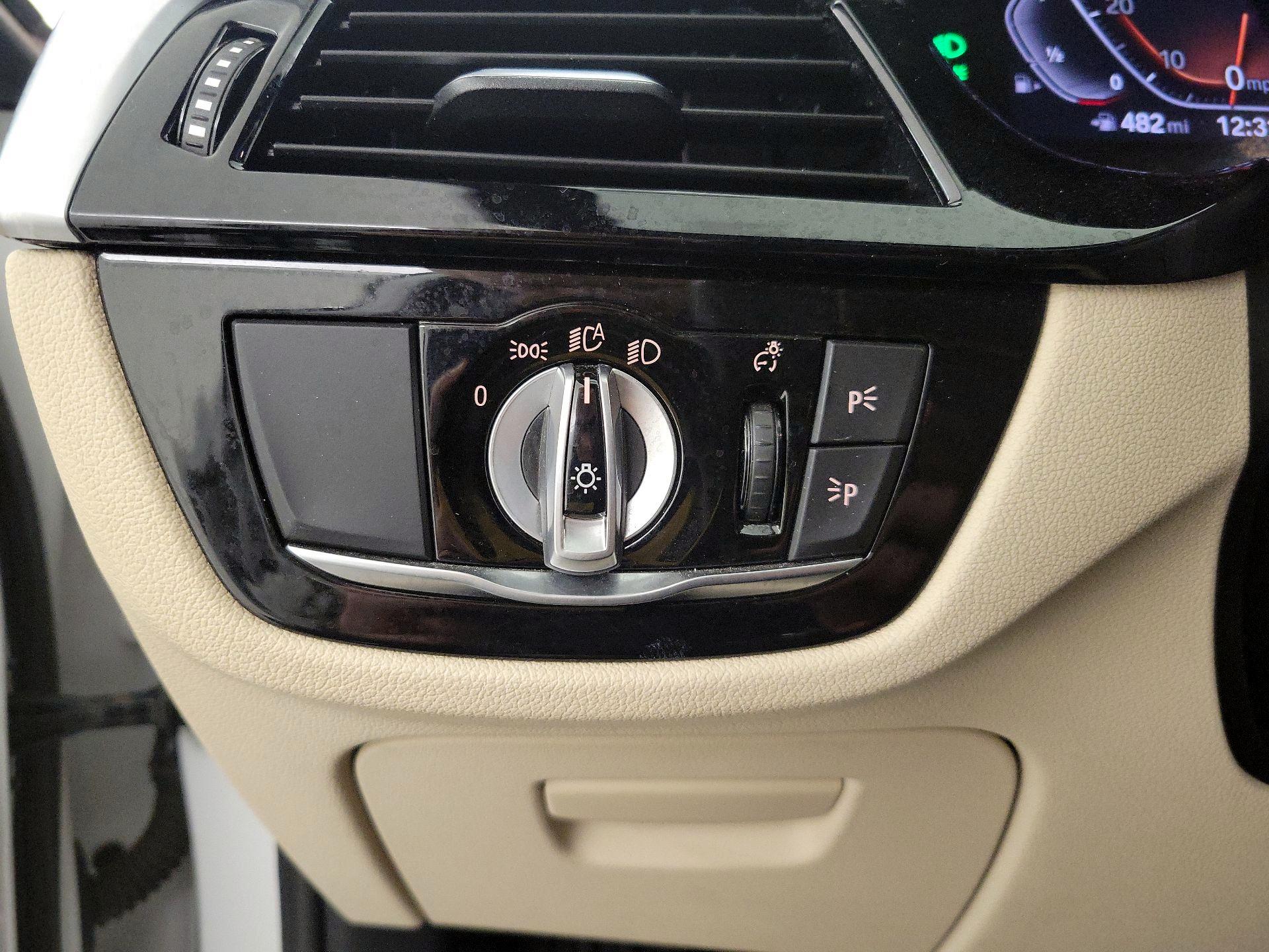 Thumbnail: 2023 BMW 5 Series - 13