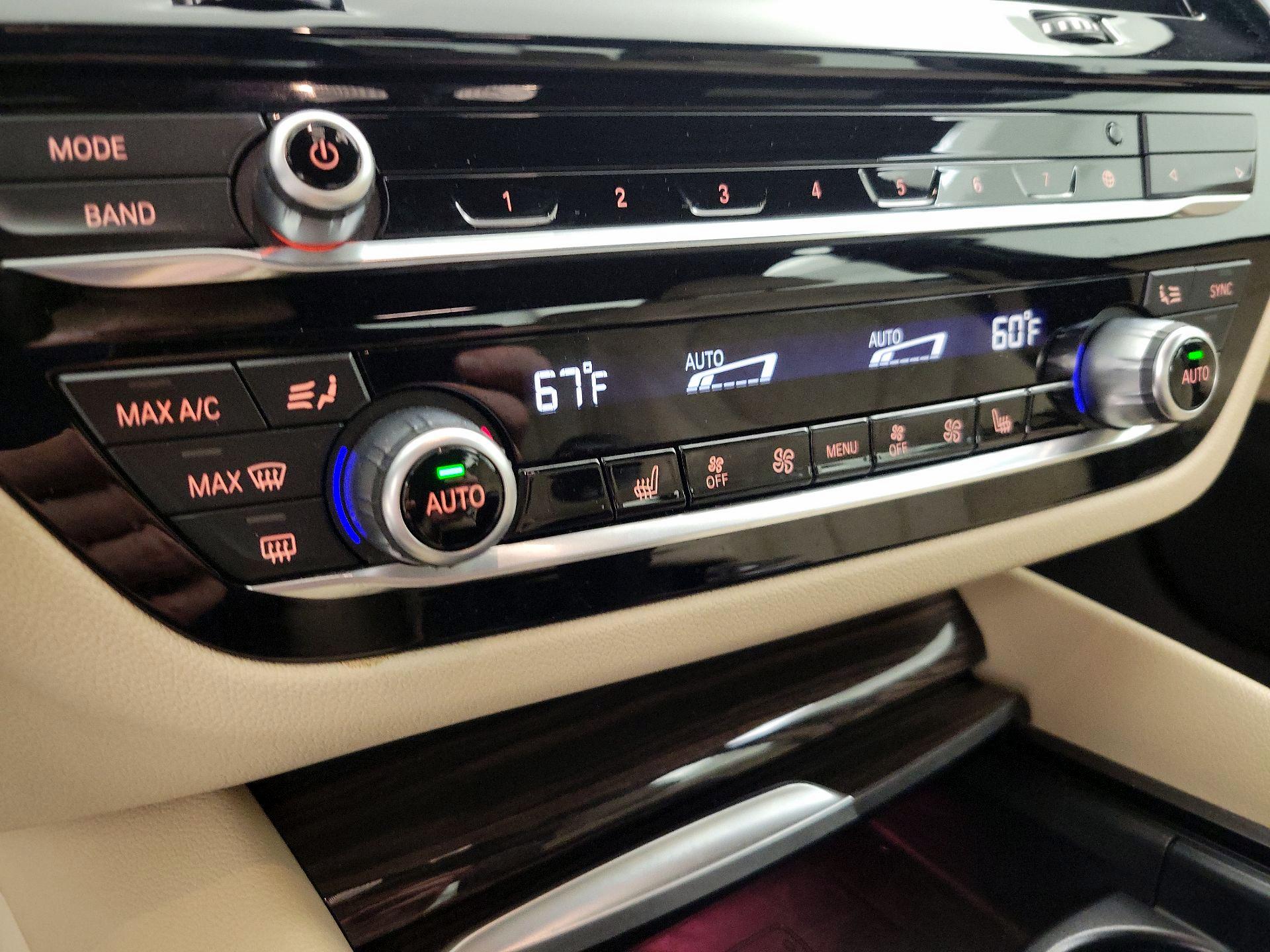 Thumbnail: 2023 BMW 5 Series - 17