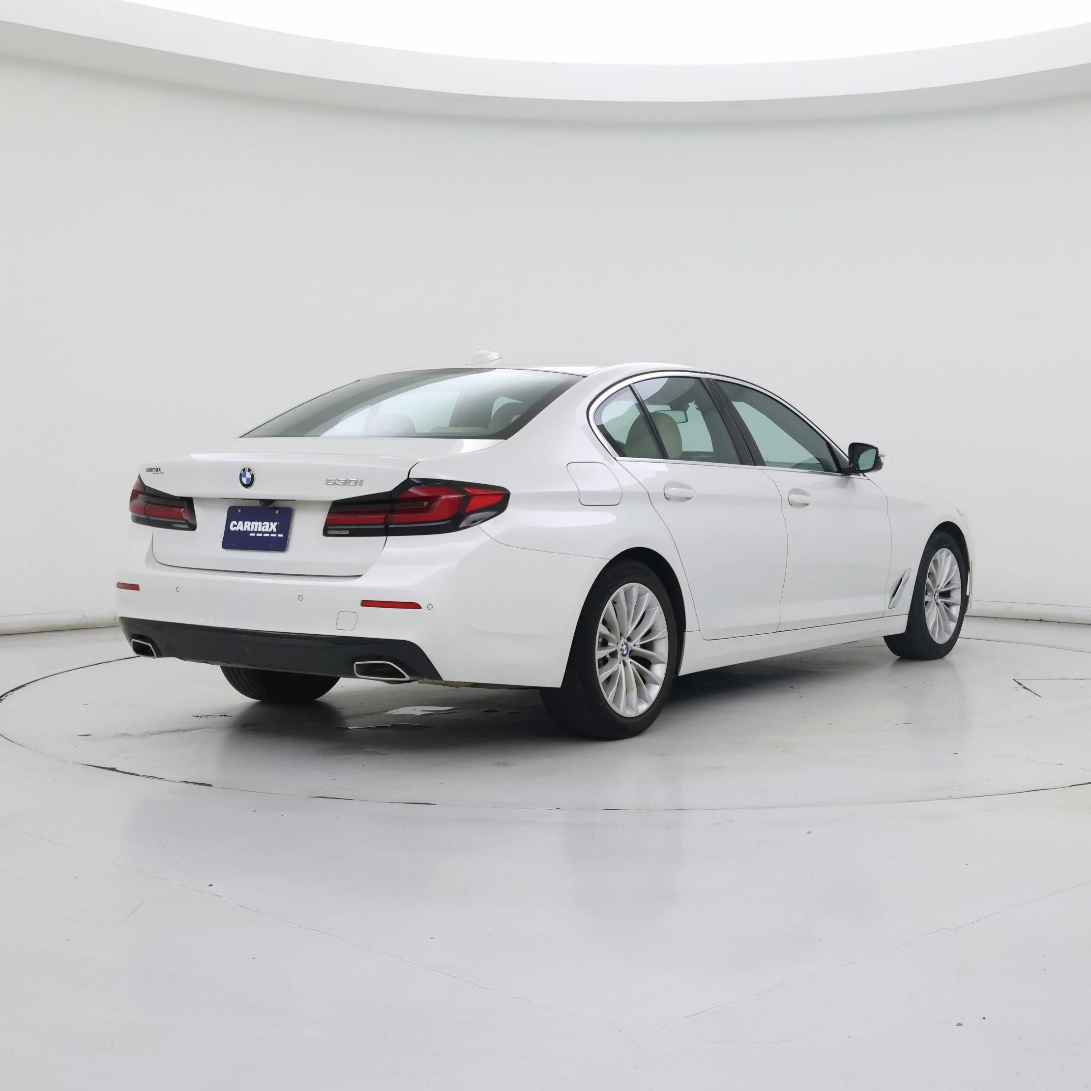 Thumbnail: 2023 BMW 5 Series - 8