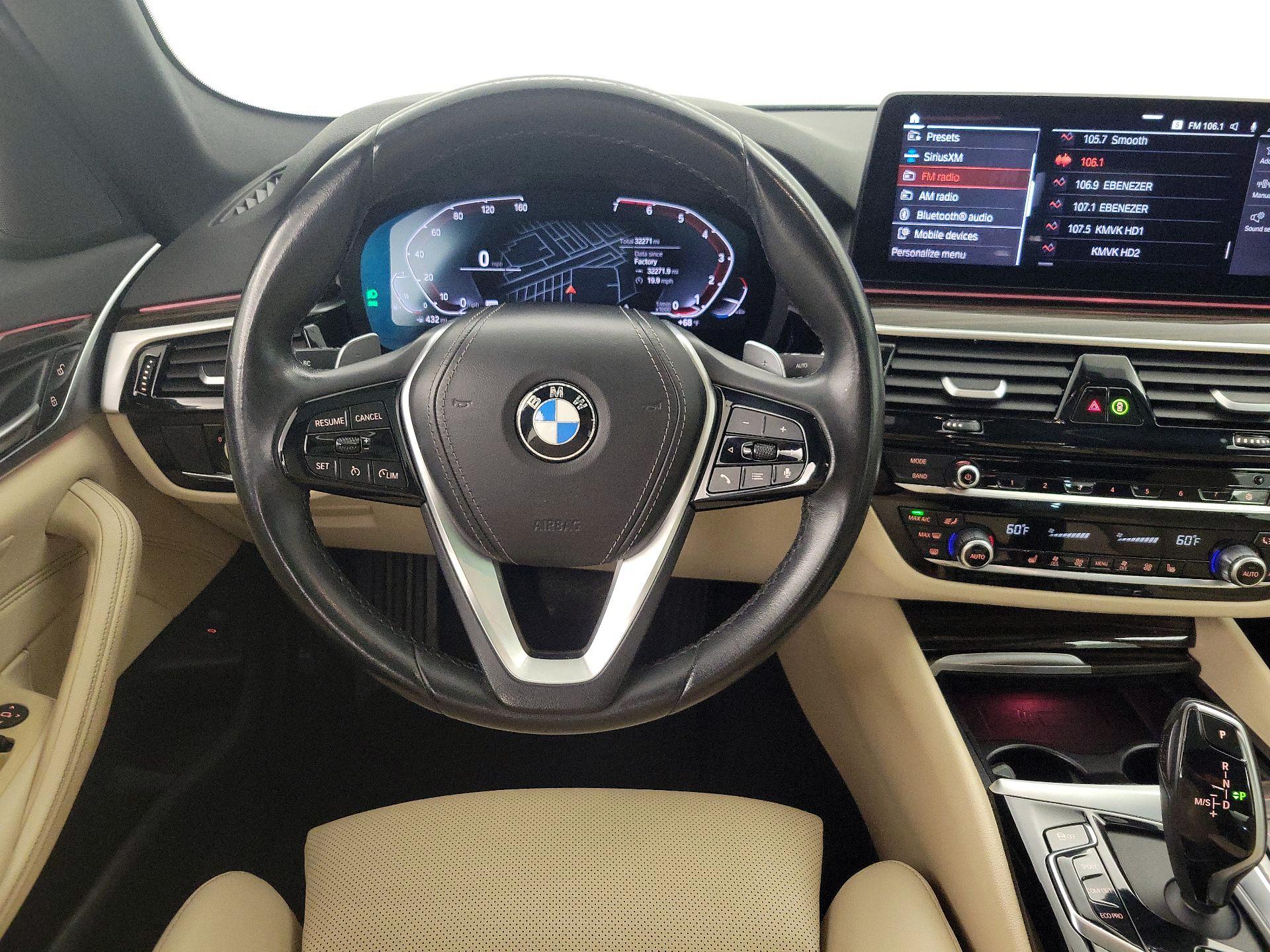 Thumbnail: 2023 BMW 5 Series - 10