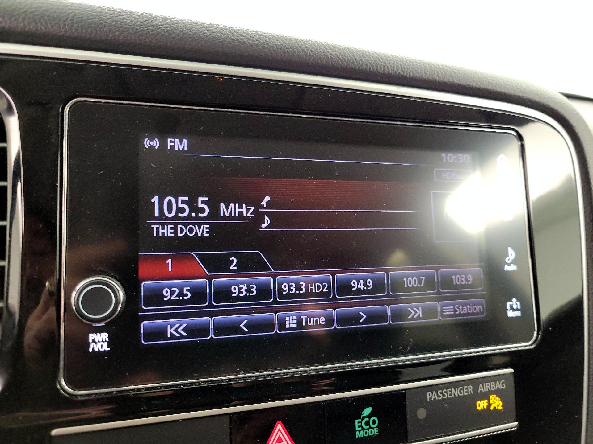 Thumbnail: 2019 Mitsubishi Outlander - 15