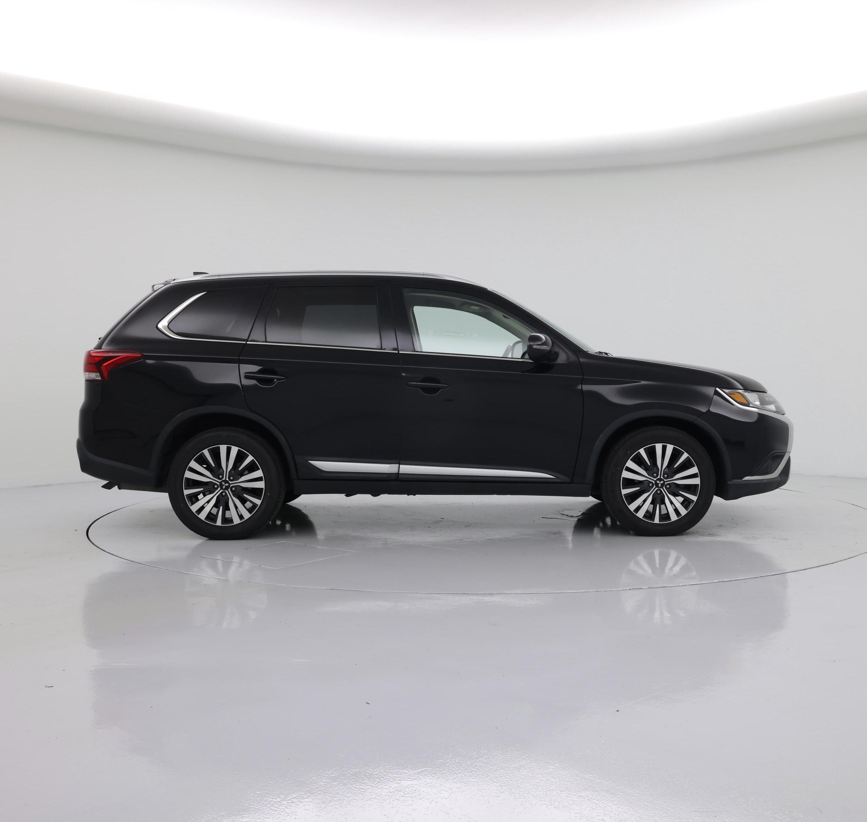 Thumbnail: 2019 Mitsubishi Outlander - 7