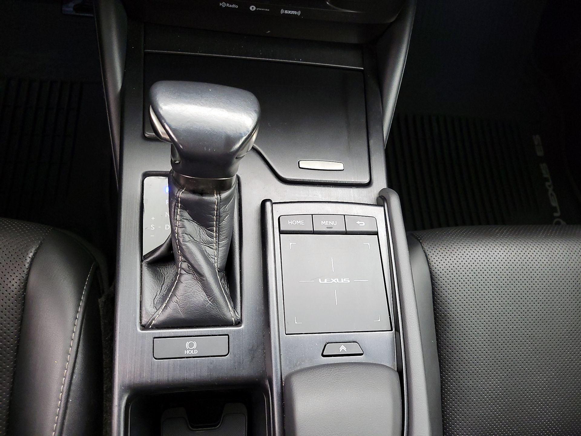 Thumbnail: 2019 Lexus ES - 17